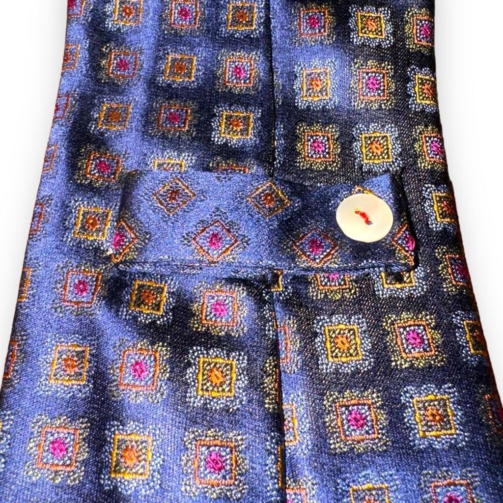 Handmade Carrot & Gibbs Navy Blue Flower Handmade 100% Silk Neck Tie Size ONE SIZE - 3 Thumbnail