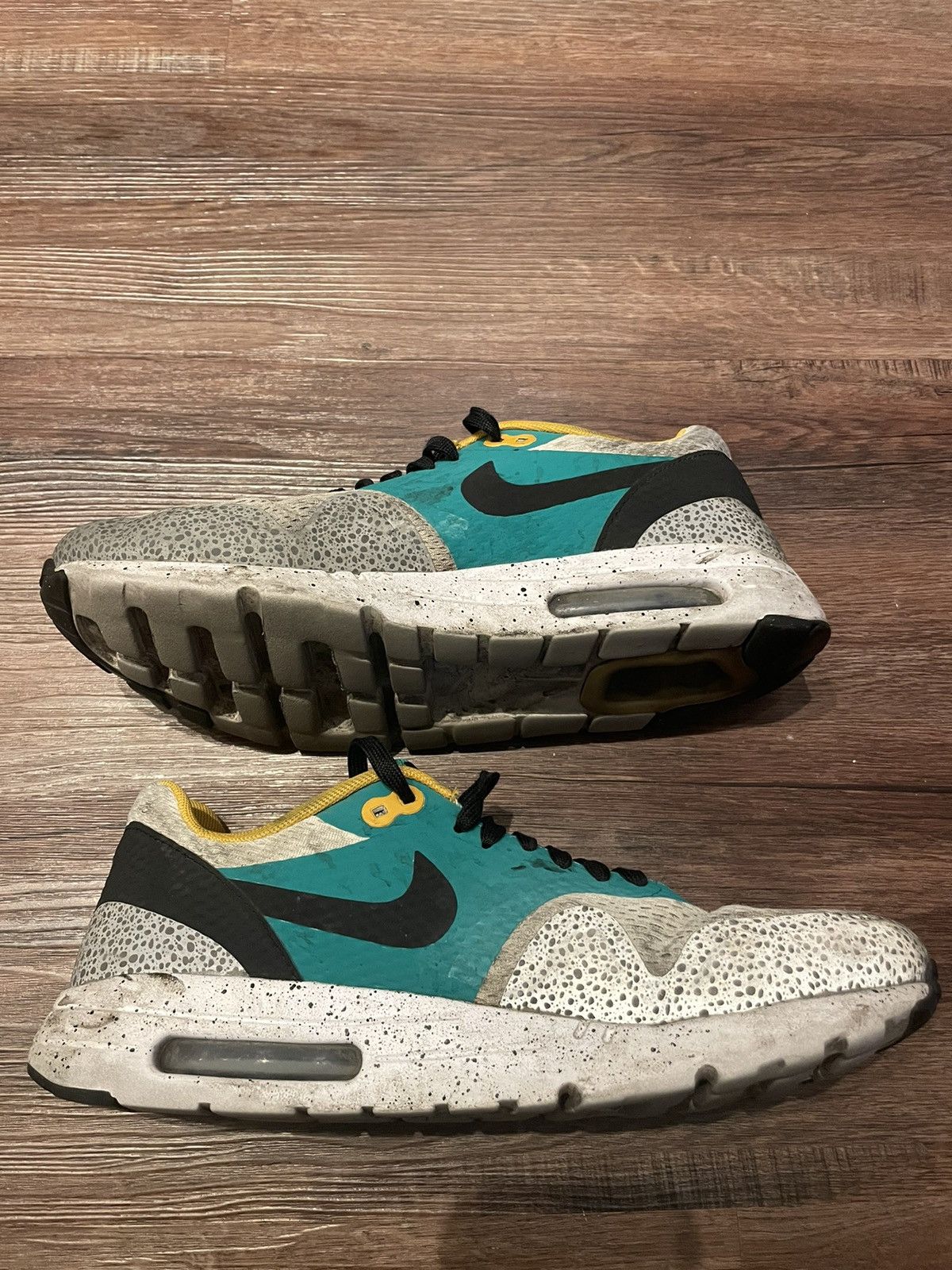 Nike Nike Air Max 1 Ultra Essential Green Size US 8 / EU 41 - 2 Thumbnail