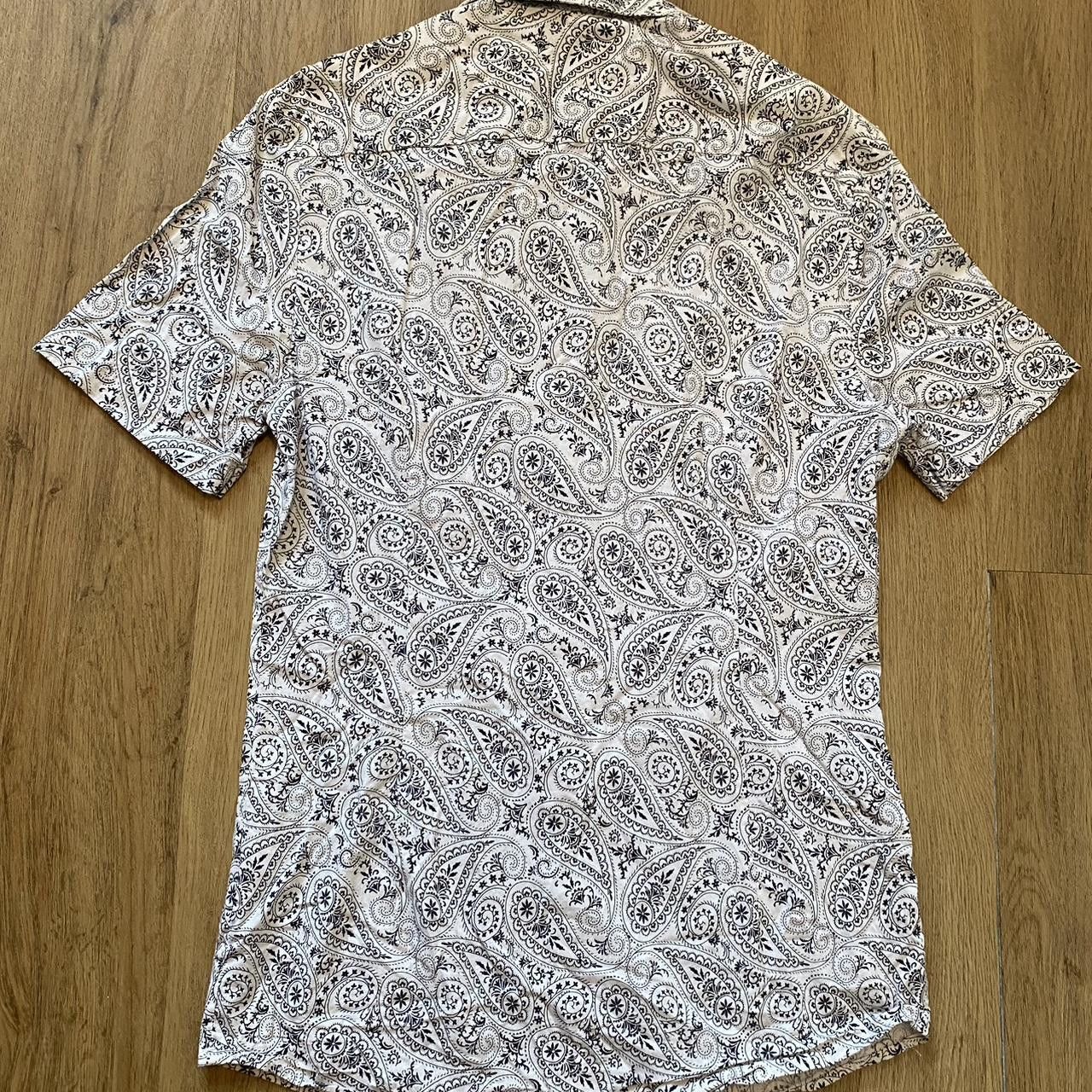 Other Paisley print short sleeve button up shirt in white Size US M / EU 48-50 / 2 - 2 Thumbnail