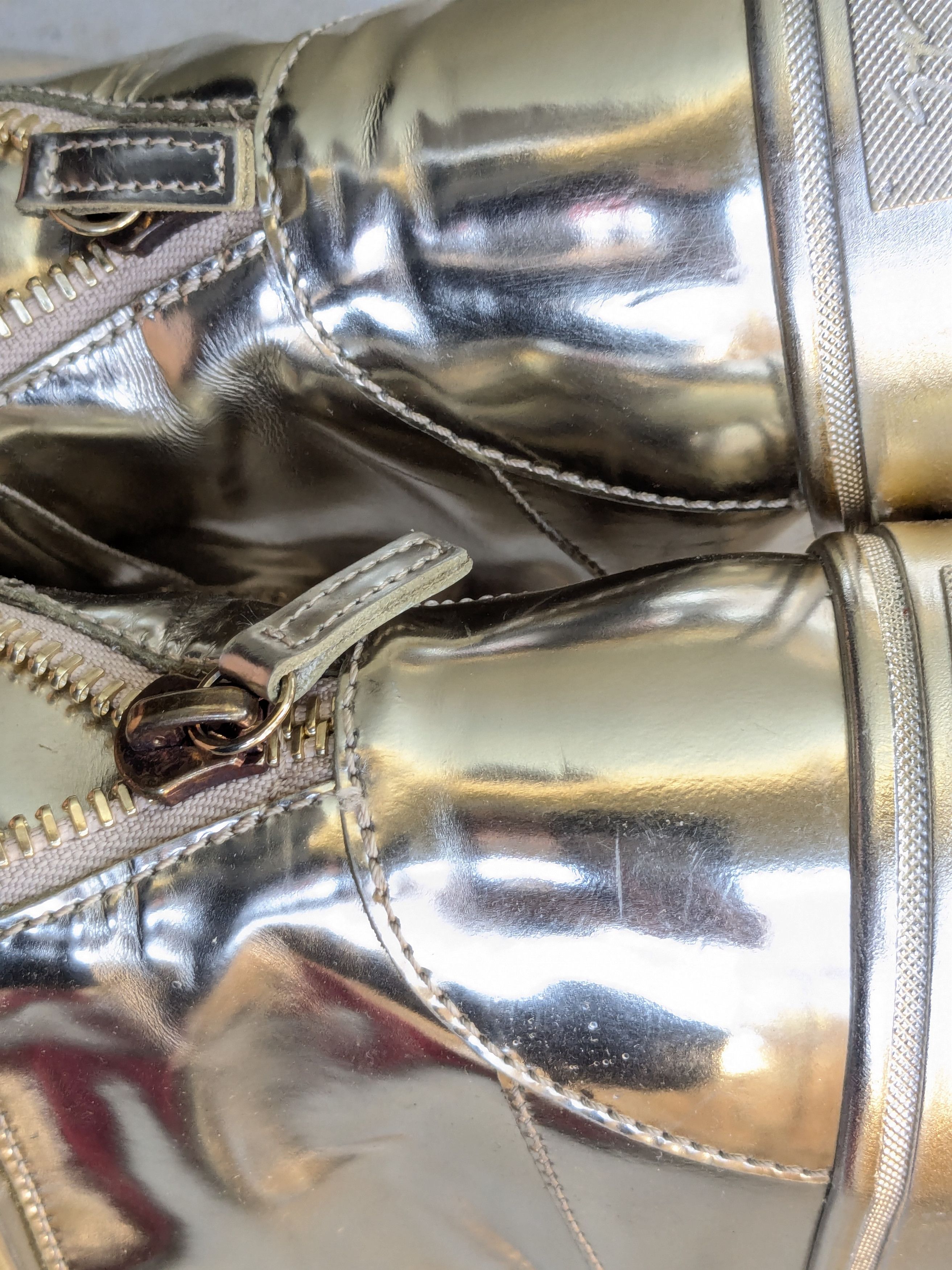 Giuseppe Zanotti Giuseppe Zanotti High Tops Gold Metallic 11 44 Size US 11 / EU 44 - 16 Thumbnail