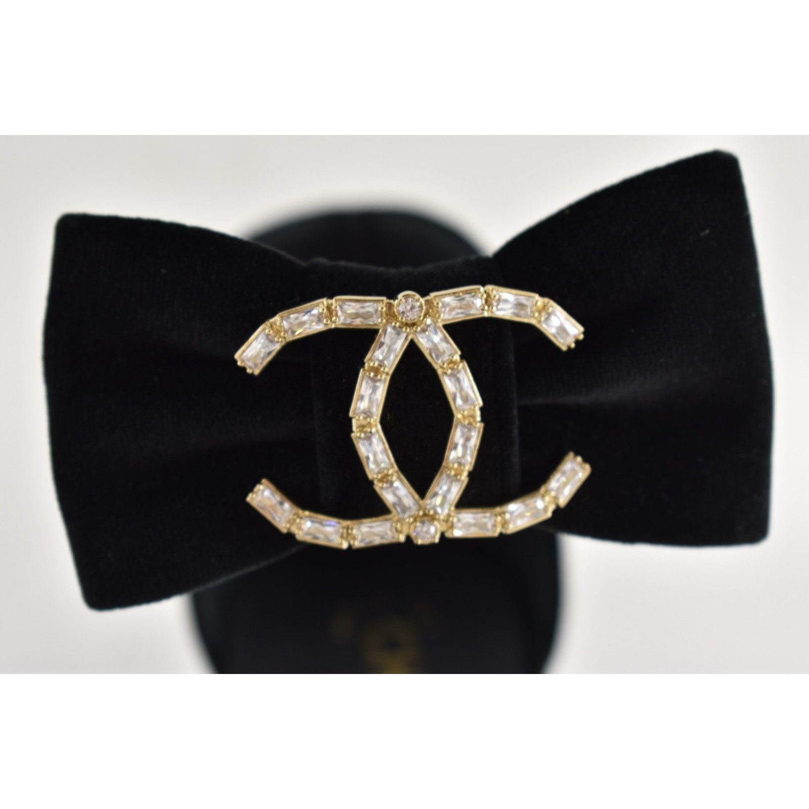 Chanel Chanel 24K Black Velvet Crystal CC Logo Mary Jane Pump 42 Size US 11 / IT 41 - 11 Thumbnail