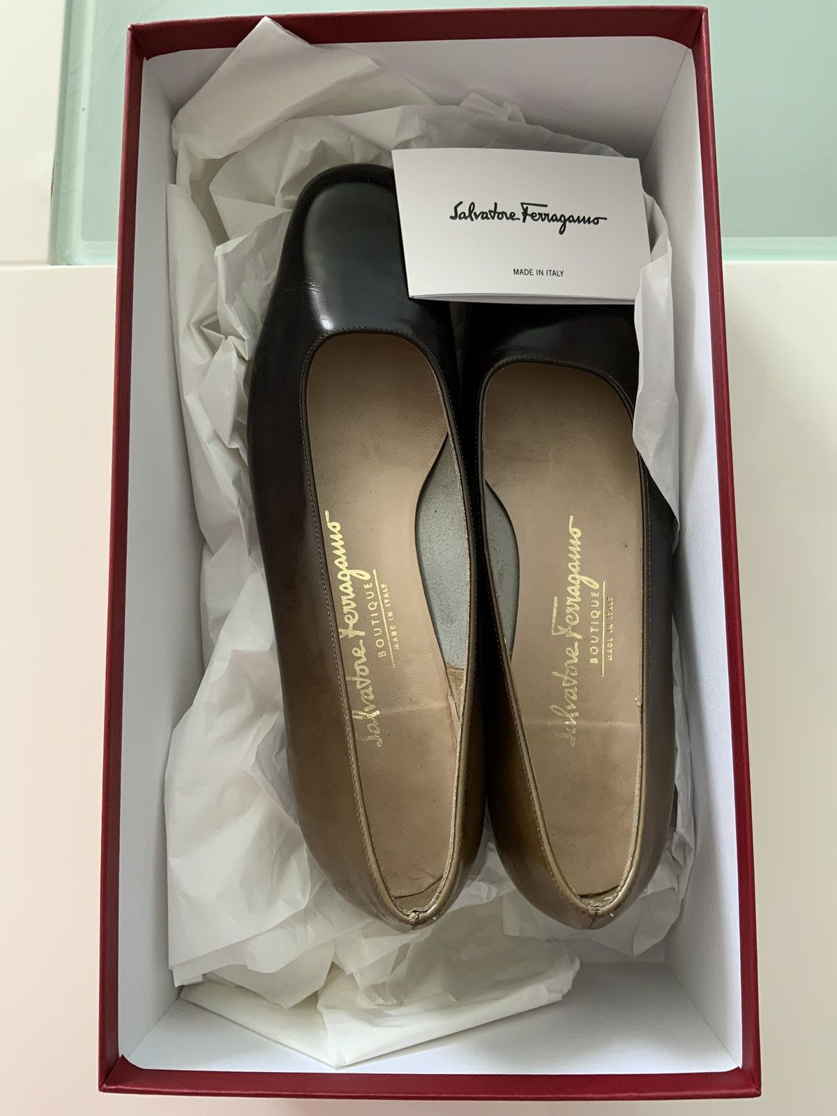 Salvatore Ferragamo Olive gray gradient Leather Flats