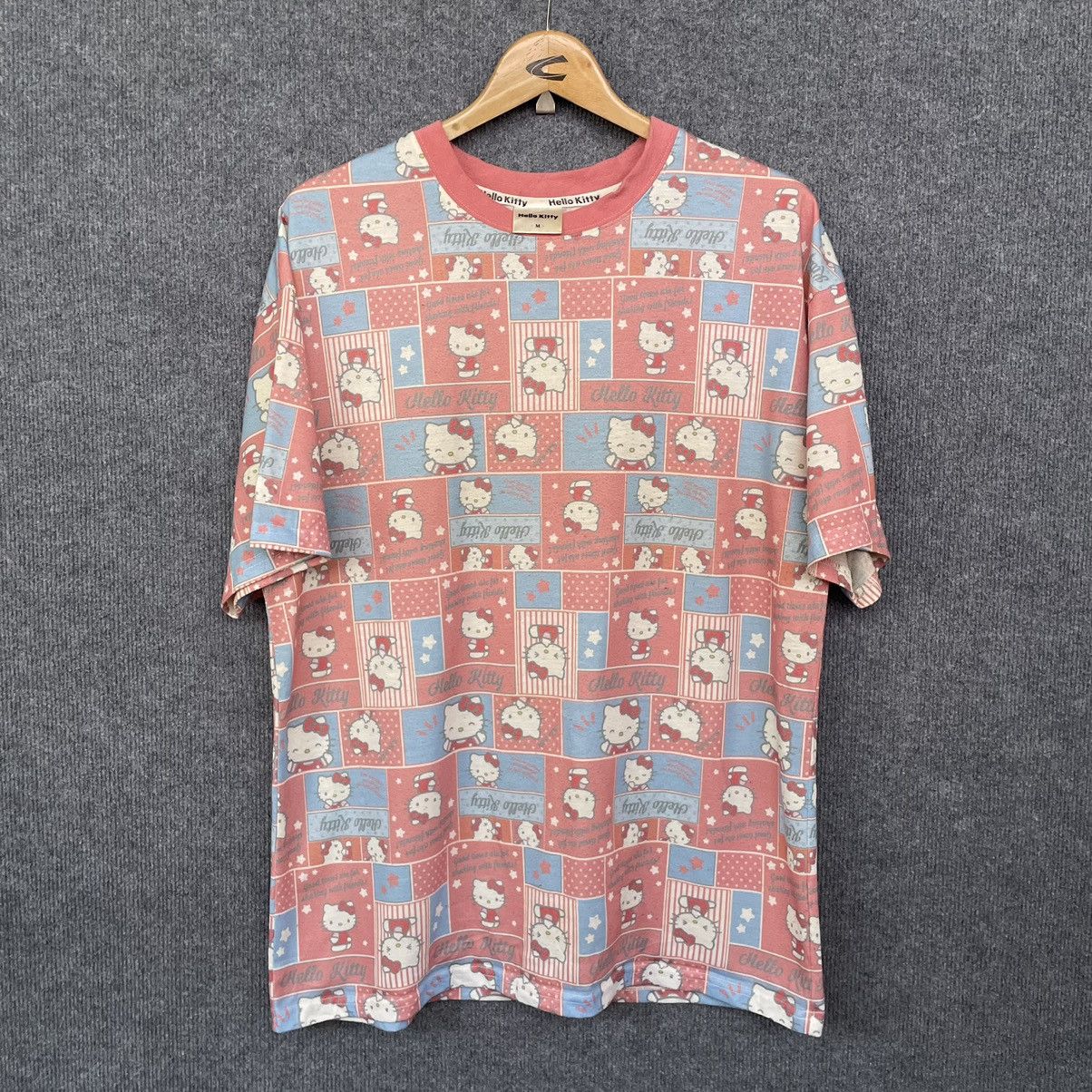 Cartoon Network × Japanese Brand × Vintage Vintage Hello Kitty Sanrio Character AOP Anime T Shirt Size US L / EU 52-54 / 3 - 1 Thumbnail