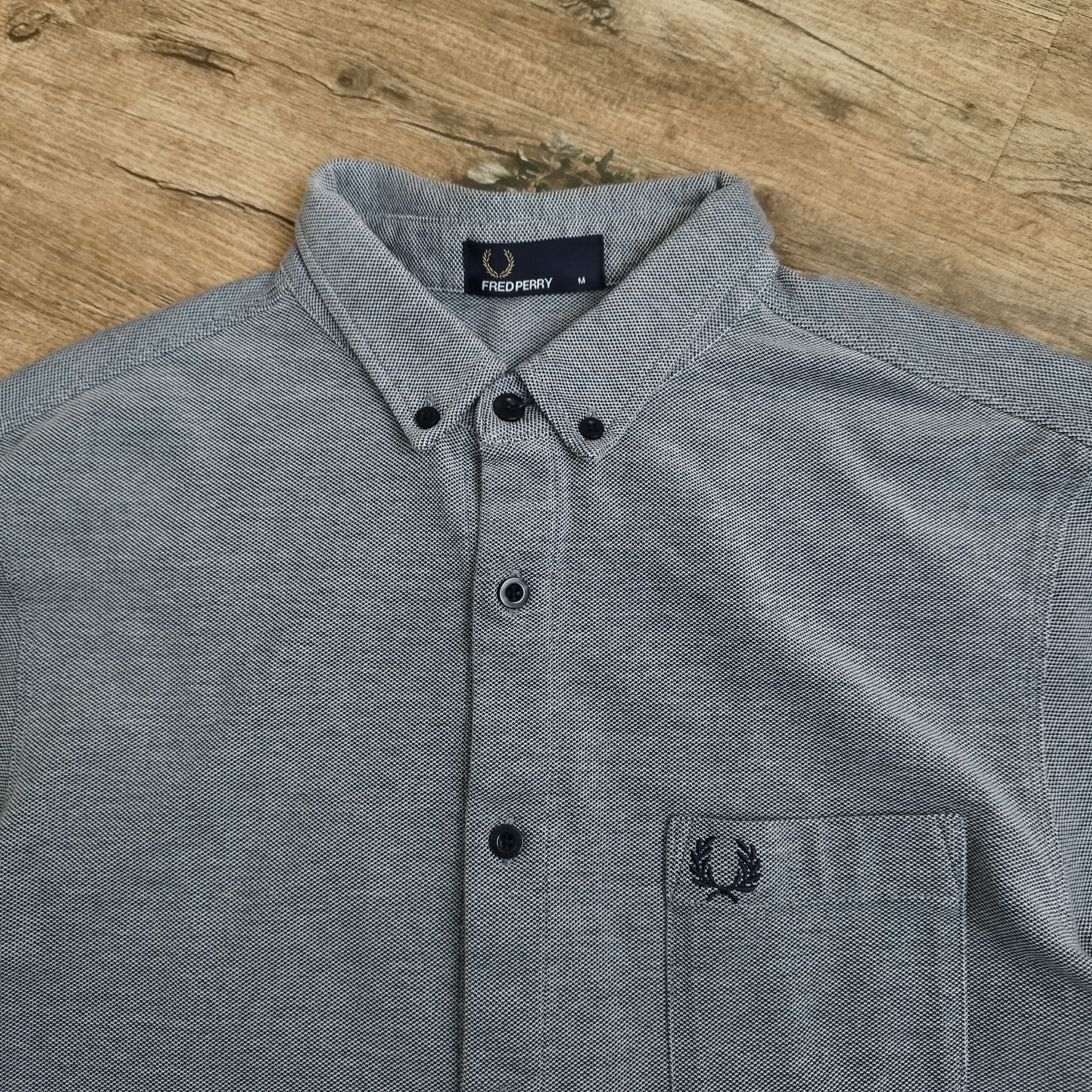 Fred Perry Fred Perry Button-Down Long Sleeve Shirt mens M size Size US M / EU 48-50 / 2 - 3 Thumbnail