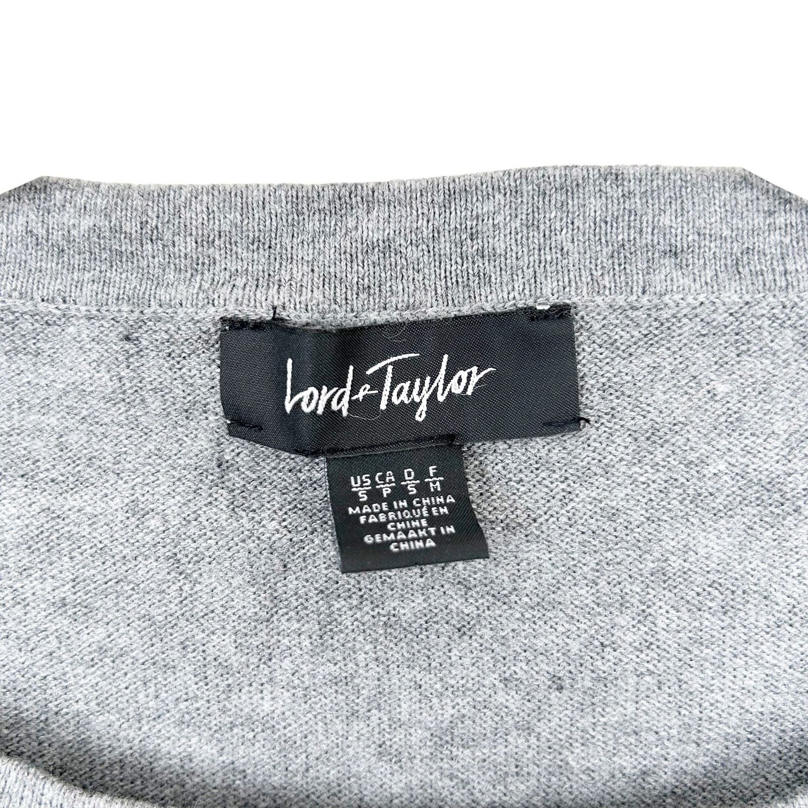 Lord & Taylor Lord & Taylor Gray Ruffle Sleeve Sweater Sz S Size S / US 4 / IT 40 - 2 Thumbnail