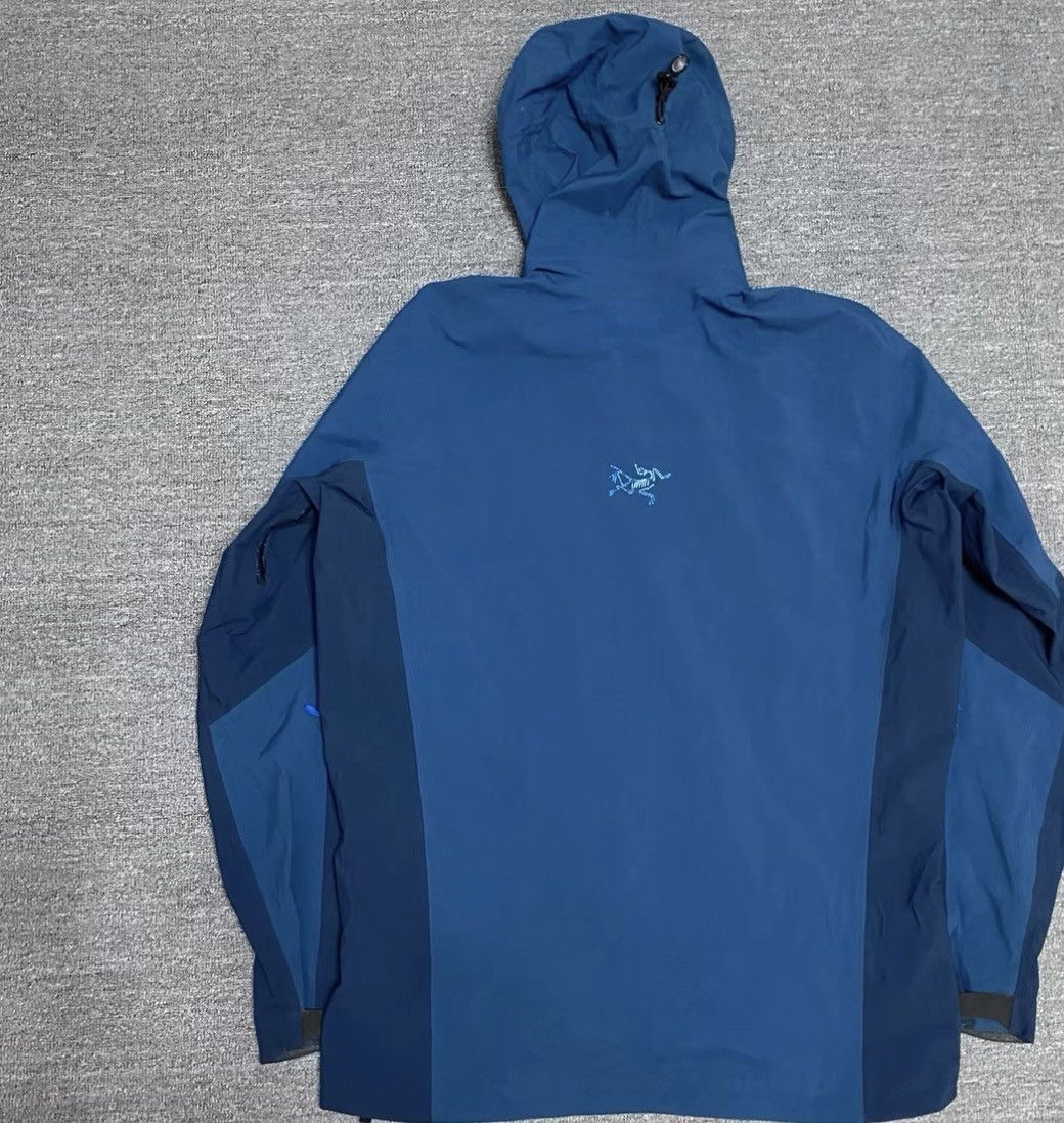 Arc'teryx Blue Hooded Zip-Front Jacket Size L Size US L / EU 52-54 / 3 - 2 Thumbnail