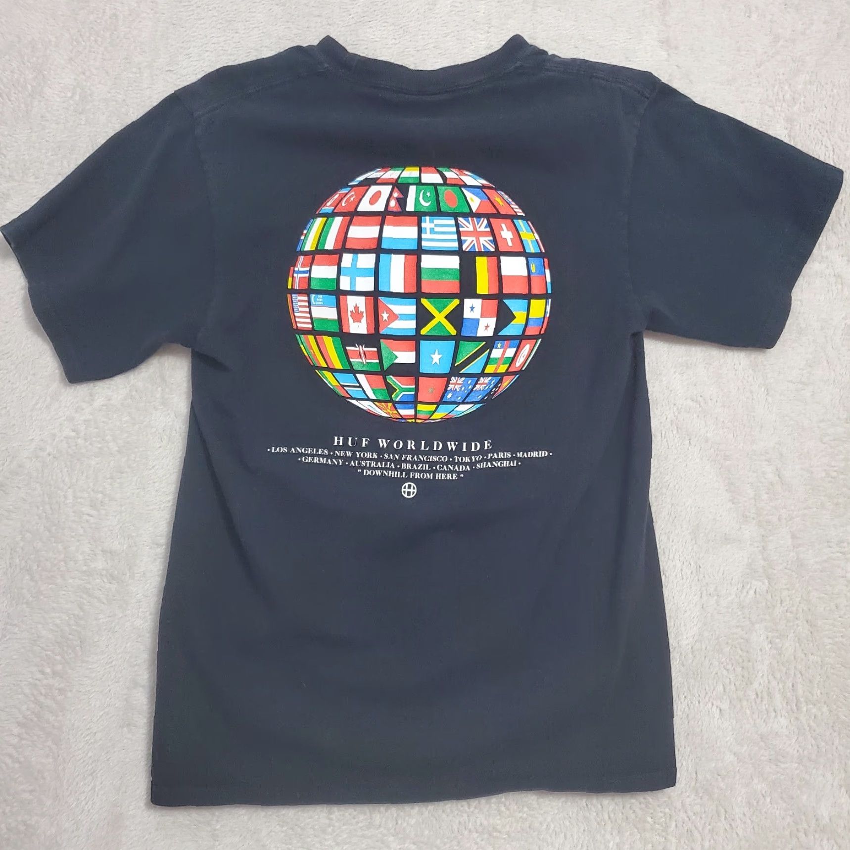 Huf VINTAGE Huf Worldwide Tee Shirt Men S Black Graphic Short Sleeve 100% Cotton Globe Flags Shirt Mens S Black Size US S / EU 44-46 / 1 - 2 Thumbnail