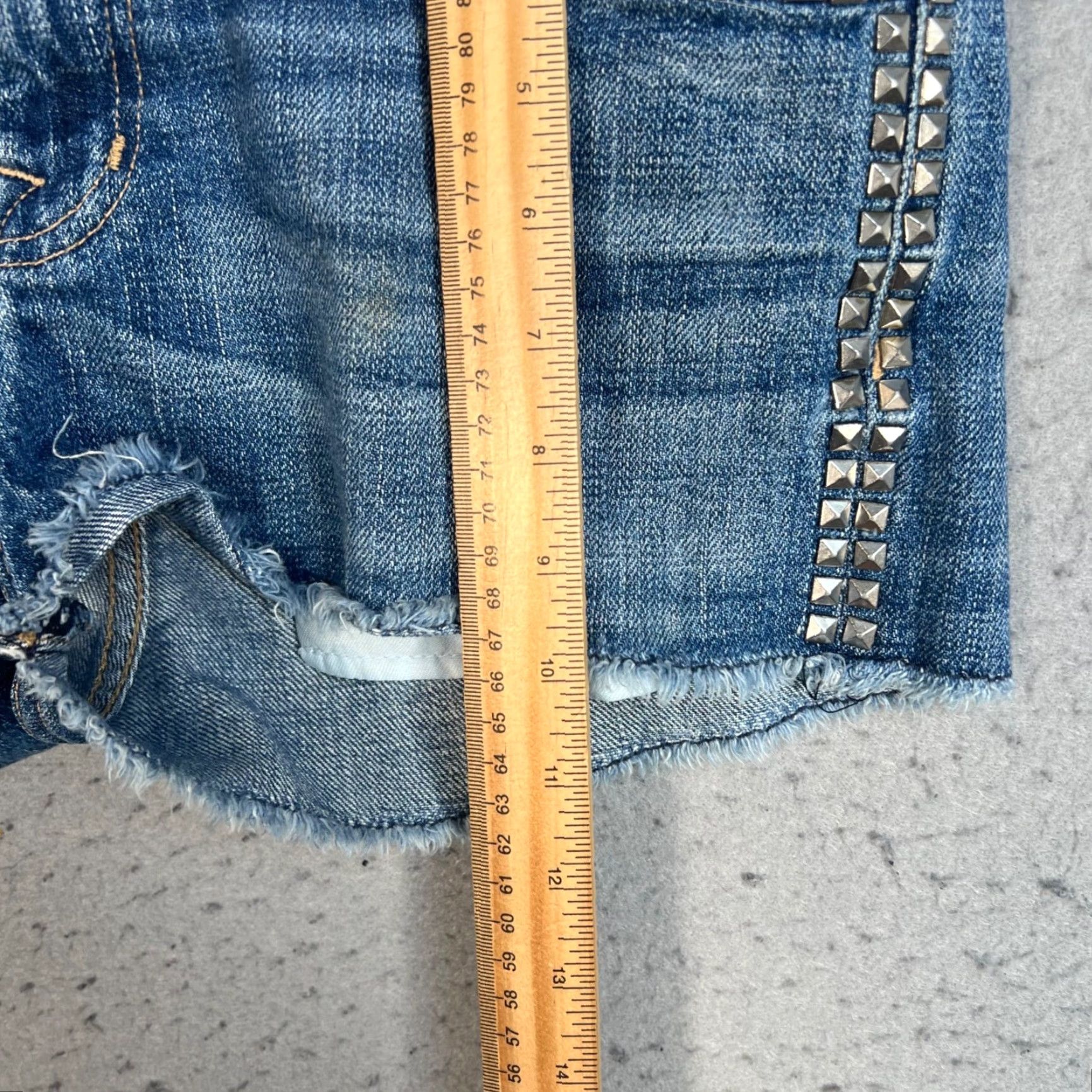 Vintage VINTAGE Current/Elliott Womens 26 Boyfriend Shorts Denim Blue Studded Slim Fit 30" W 1.5" Inseam Womens Size 26" / US 2 / IT 38 - 6 Thumbnail