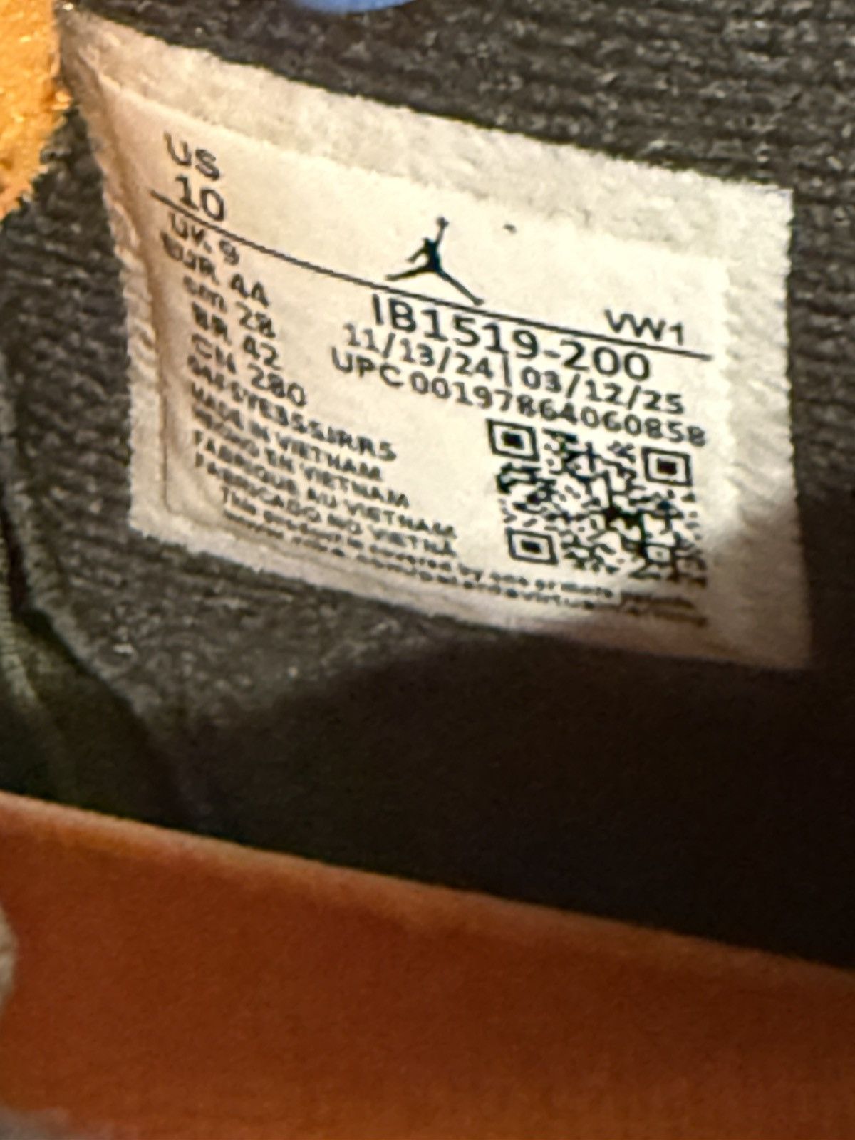 Jordan Brand Undefeated x Air Jordan 4 Retro 2025 Green - Size 10 Size US 10 / EU 43 - 7 Thumbnail