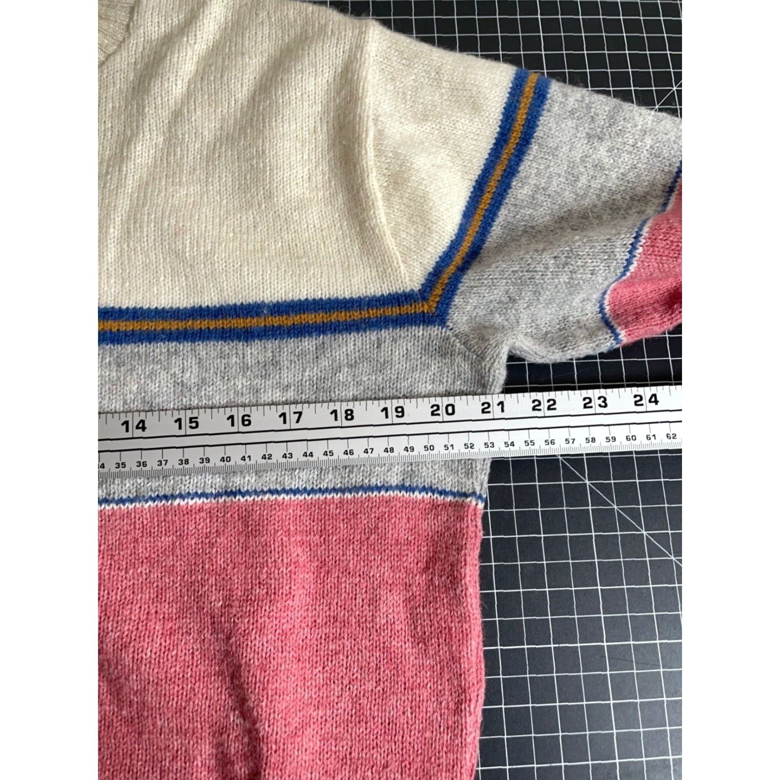 Vintage VINTAGE Puritan Sweater Adult Large Red Ivory Striped 80s Shetland Wool Blend Knit Pullover Size US L / EU 52-54 / 3 - 5 Thumbnail