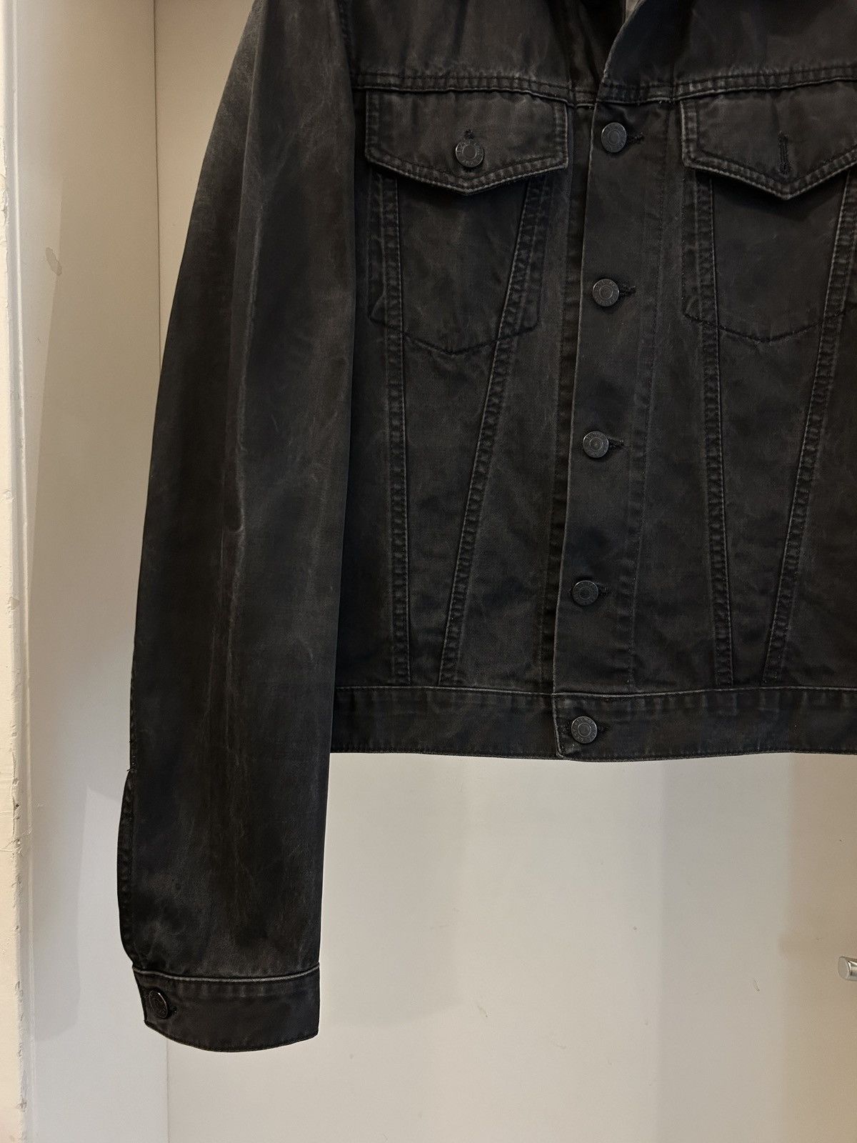 Helmut Lang 2000s classic black faded cotton denim trucker Size US S / EU 44-46 / 1 - 4 Thumbnail