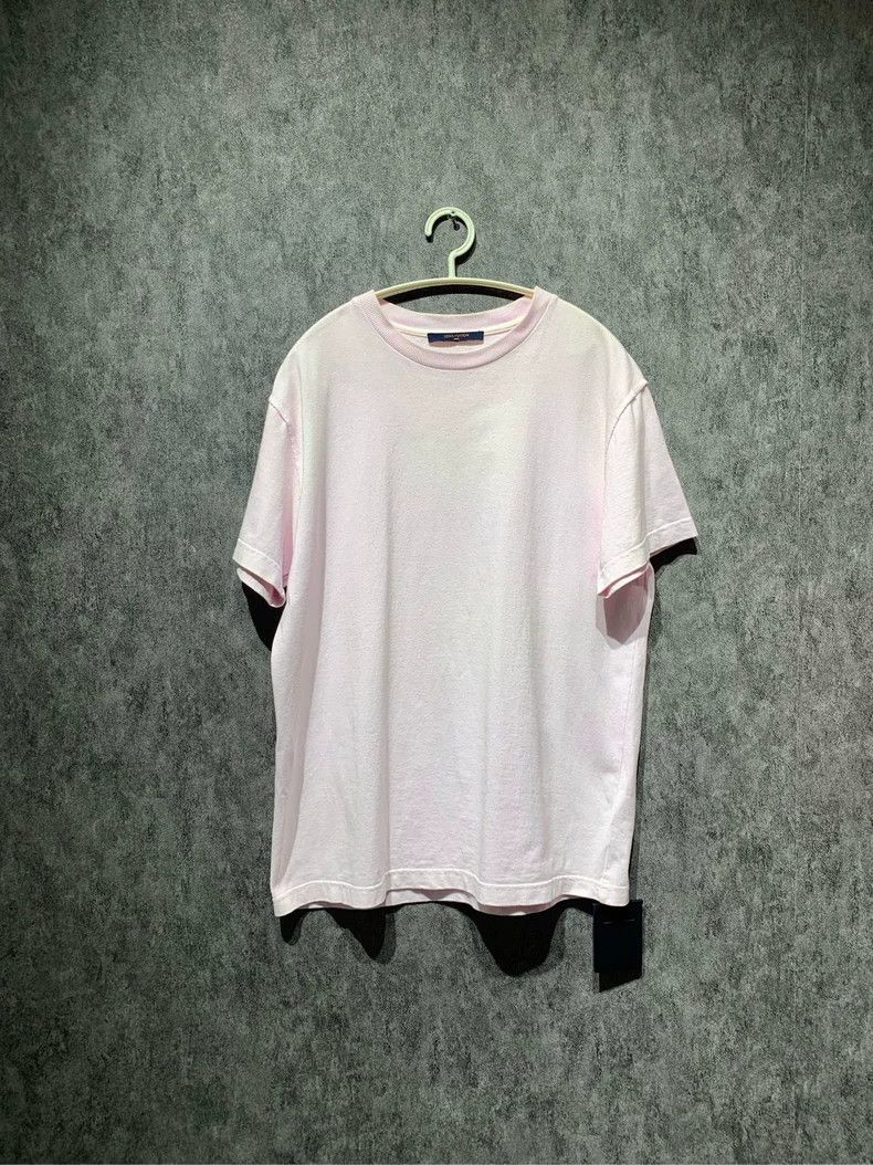 Louis Vuitton Louis Vuitton Pink simple logo short sleeve 2503-Nextarrow Size US S / EU 44-46 / 1 - 1 Thumbnail
