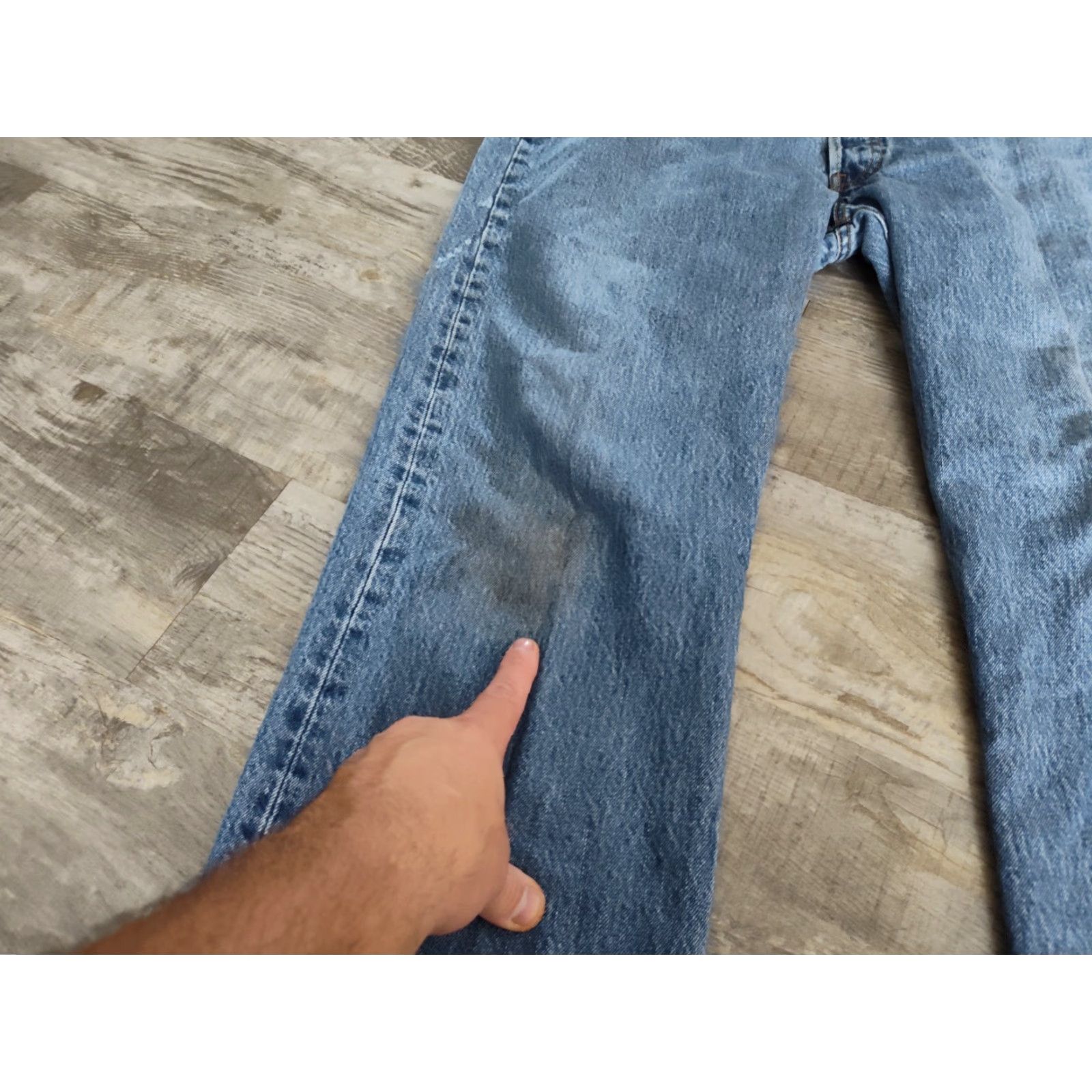 Levi's VINTAGE Levi's 501 Jeans Mens 36x34 Denim Classic Straight Mid-Rise 90s Biker Blue Button Fly Made in Mexico Size US 36 / EU 52 - 4 Thumbnail