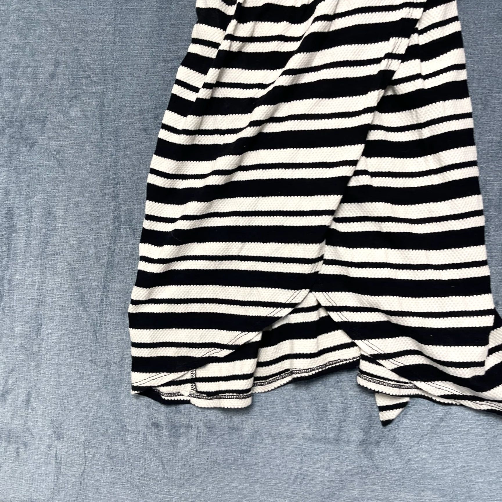 Vintage Universal Threads Dress Womens Small White Black Striped Cotton Sleeveless Wrap Square Neck Strappy Sleeve Casual Party/Cocktail Size S / US 4 / IT 40 - 3 Thumbnail