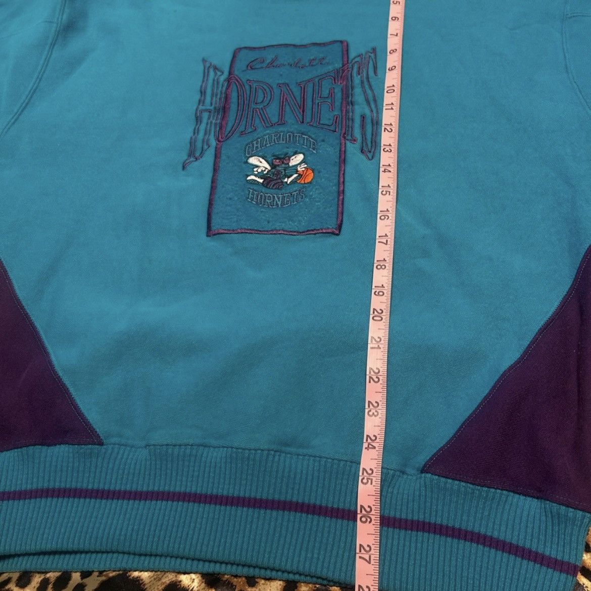 The Game × Vintage Vintage 90s Charlotte Hornets The Game Crewneck Sweatshirt Size US L / EU 52-54 / 3 - 5 Thumbnail