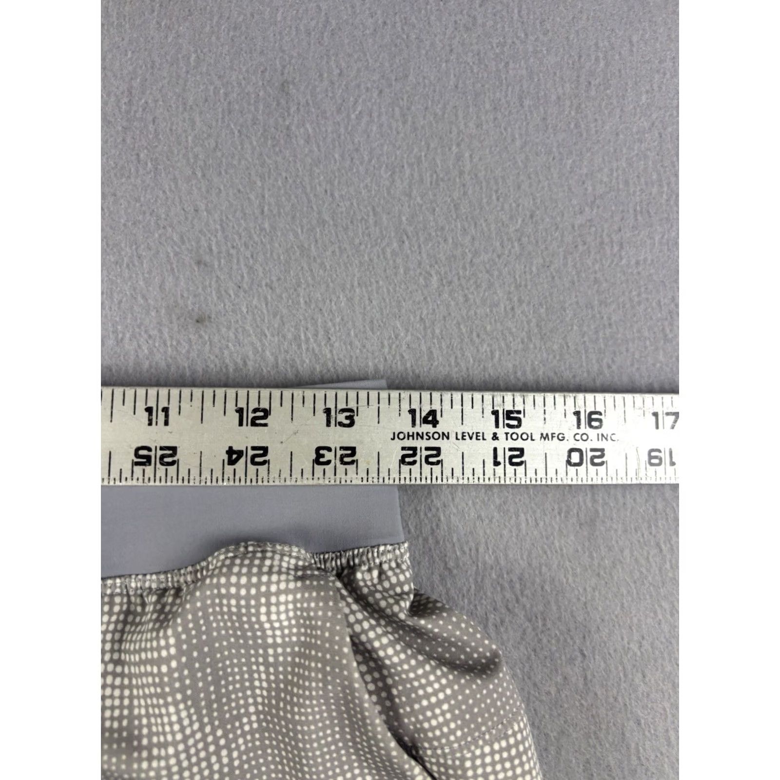 Lululemon Lululemon Shorts Men’s Small Gray THE Short Athletic Workout Gym 9” Inseam Size US 29 - 6 Thumbnail