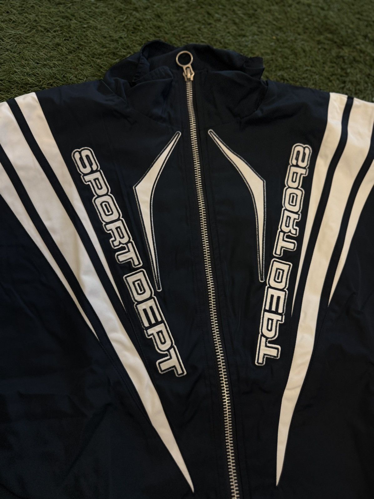 Vale Valley Track Jacket Size (L) Brand New Blue Size US L / EU 52-54 / 3 - 5 Thumbnail