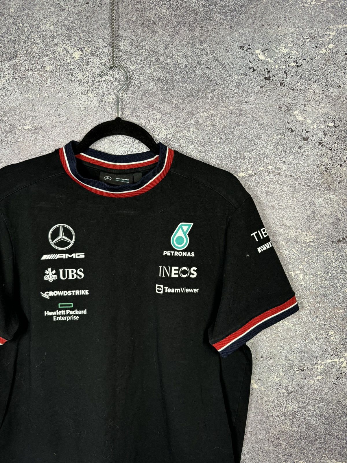 Mercedes-Benz Mercedes-Benz AMG F1 Petronas Team 2022 Formula 1 Jersey Size US M / EU 48-50 / 2 - 2 Thumbnail