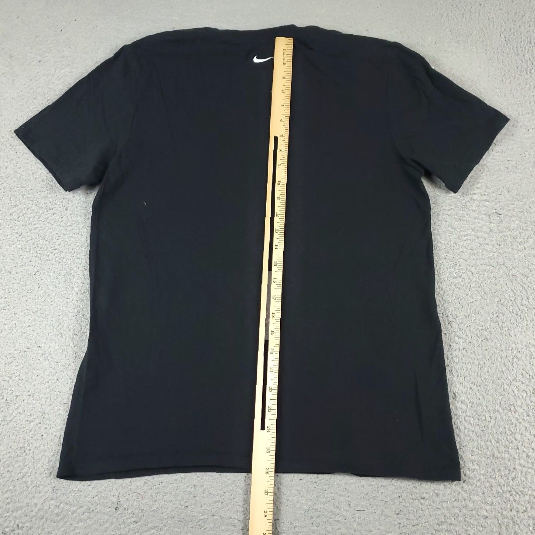 Nike Nike T Shirt Mens Size Medium Black Swoosh Training Active Short Sleeve Size US M / EU 48-50 / 2 - 4 Thumbnail