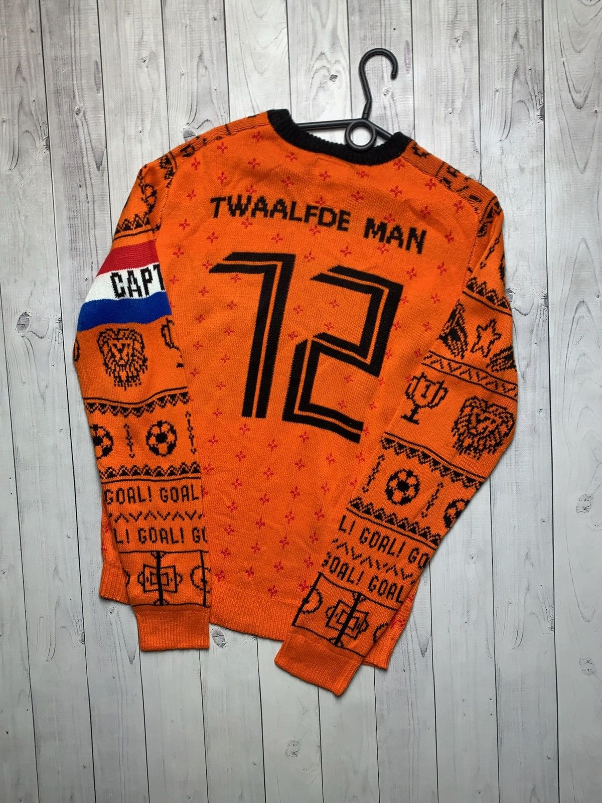 Vintage Vintage Nederland soccer sweater merry Christmas XL rare Size US XL / EU 56 / 4 - 2 Thumbnail