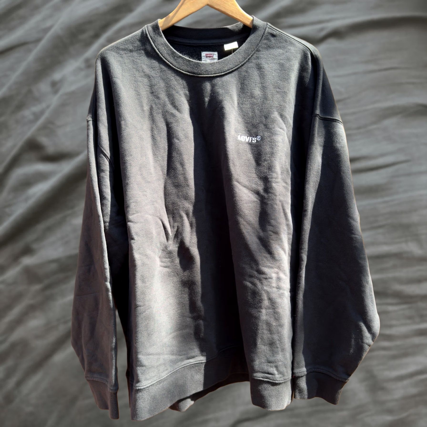 Levi's Levi's Black Crew Neck Sweatshirt Men 2XL Regular Pullover Knit Cotton Logo 90s Classic Size US XL / EU 56 / 4 - 1 Thumbnail