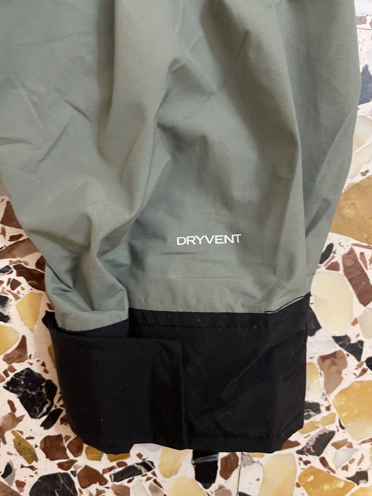 The North Face The North Face Khaki Shell Raincoat Jacket Size US M / EU 48-50 / 2 - 9 Thumbnail