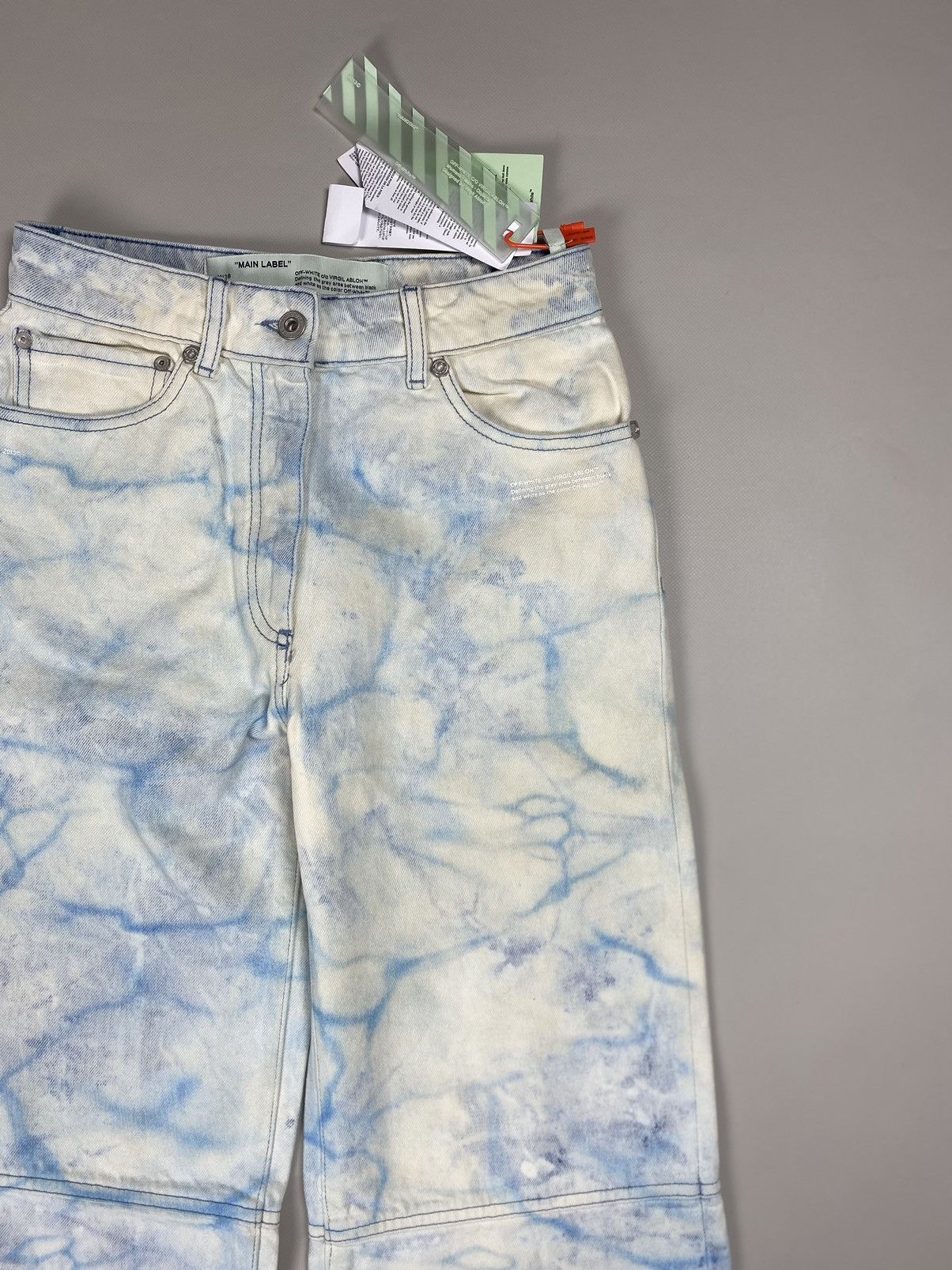 Off-White BNWT! Off-White ladies baggy jeans pants size 26 Size 26" / US 2 / IT 38 - 7 Thumbnail