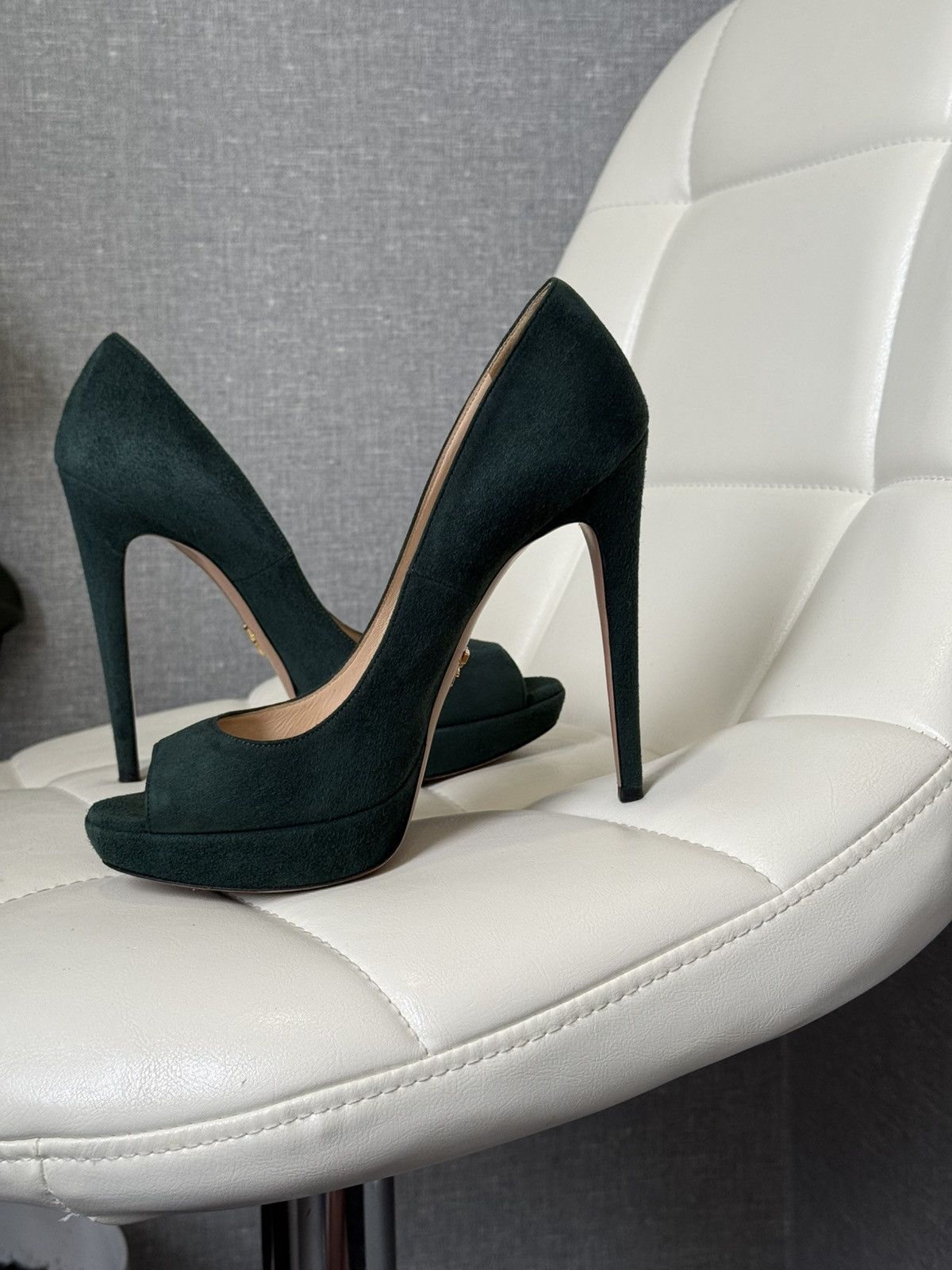 Prada Prada Green Suede Platform Peep Toe Stiletto High Heel Pumps Size US 7.5 / IT 37.5 - 11 Thumbnail