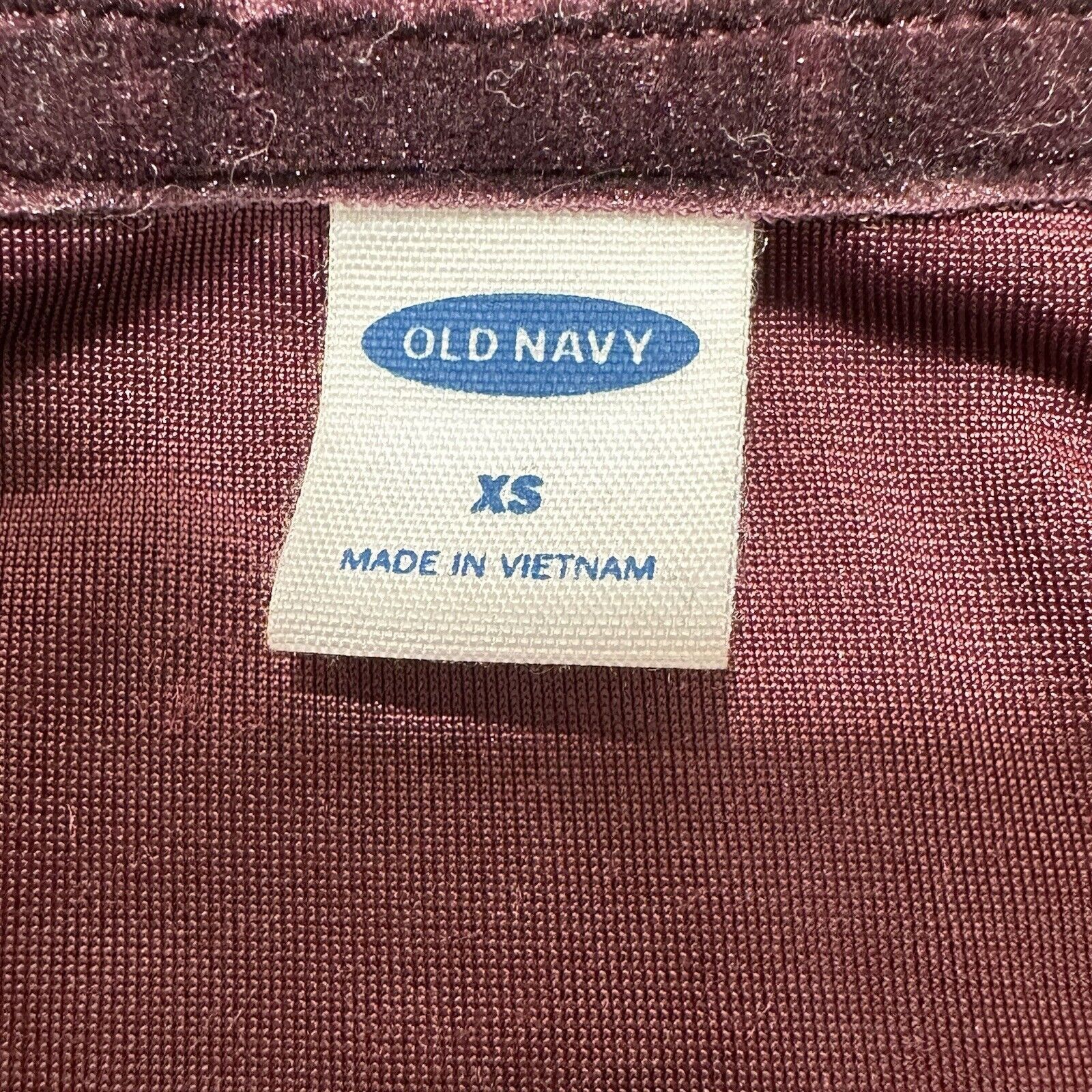 Old Navy Old Navy XS Burgundy Soft Velour Crewneck T Shirt Pullover Size XS / US 0-2 / IT 36-38 - 3 Thumbnail