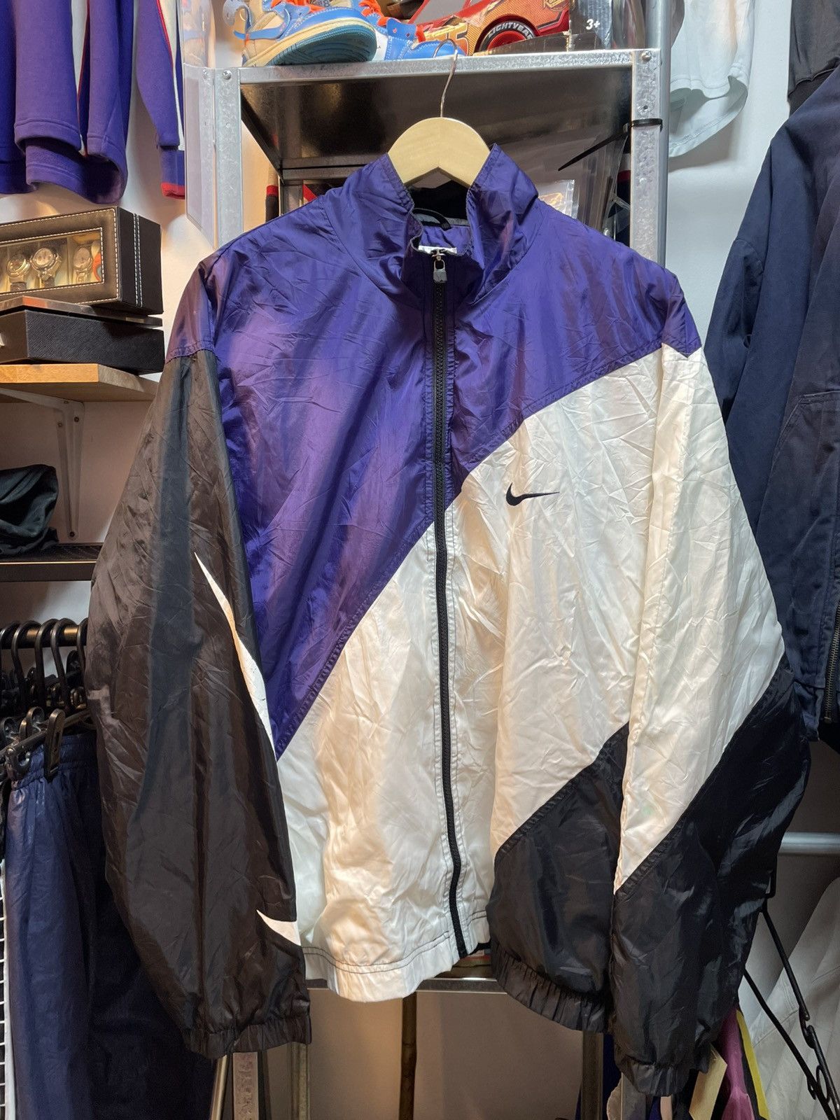Nike Vintage Nike Windbreaker Jacket Size US L / EU 52-54 / 3 - 1 Thumbnail