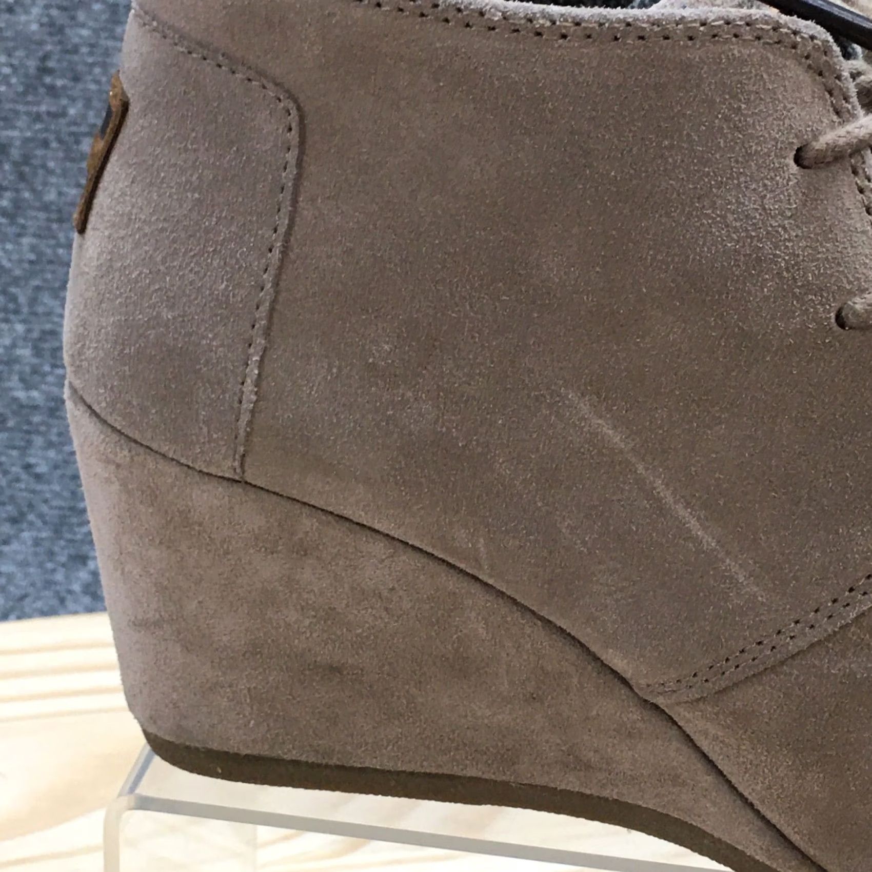 Toms TOMS Boots Womens 6 Desert Wedge Ankle Bootie Gray Suede Casual Lace Up Desert Boots 300614 Wedge Bootie Women Gray Shoes Mens? Size US 6 / IT 36 - 3 Thumbnail