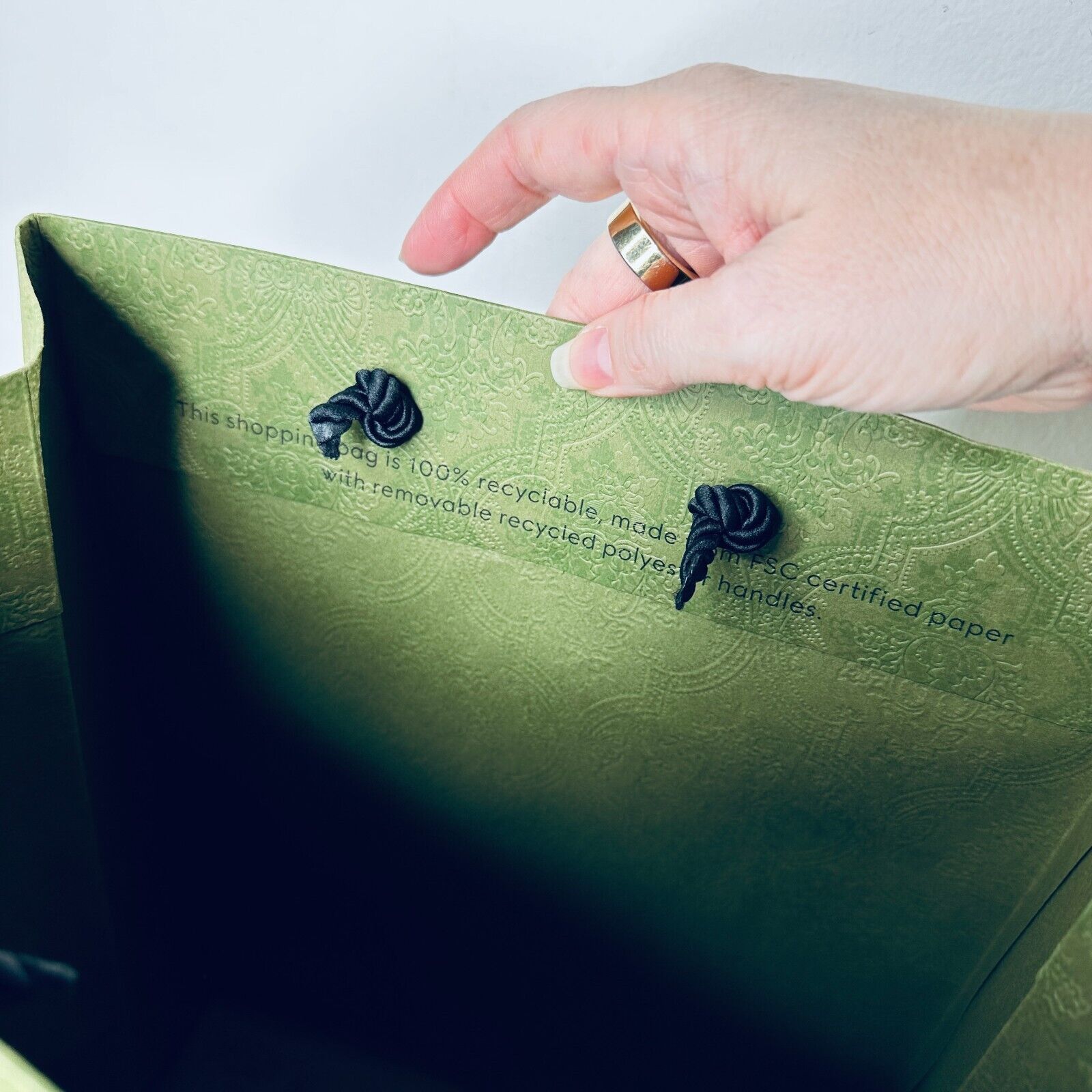Gucci Gucci Embossed Green Black Gucci Logo Gift Bag Rope Handle Size ONE SIZE - 12 Thumbnail