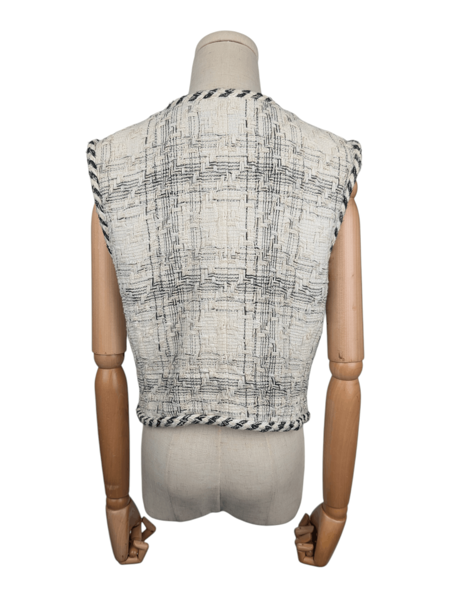 Chanel Chanel White Tweed Vest Jacket Size M / US 6-8 / IT 42-44 - 2 Thumbnail