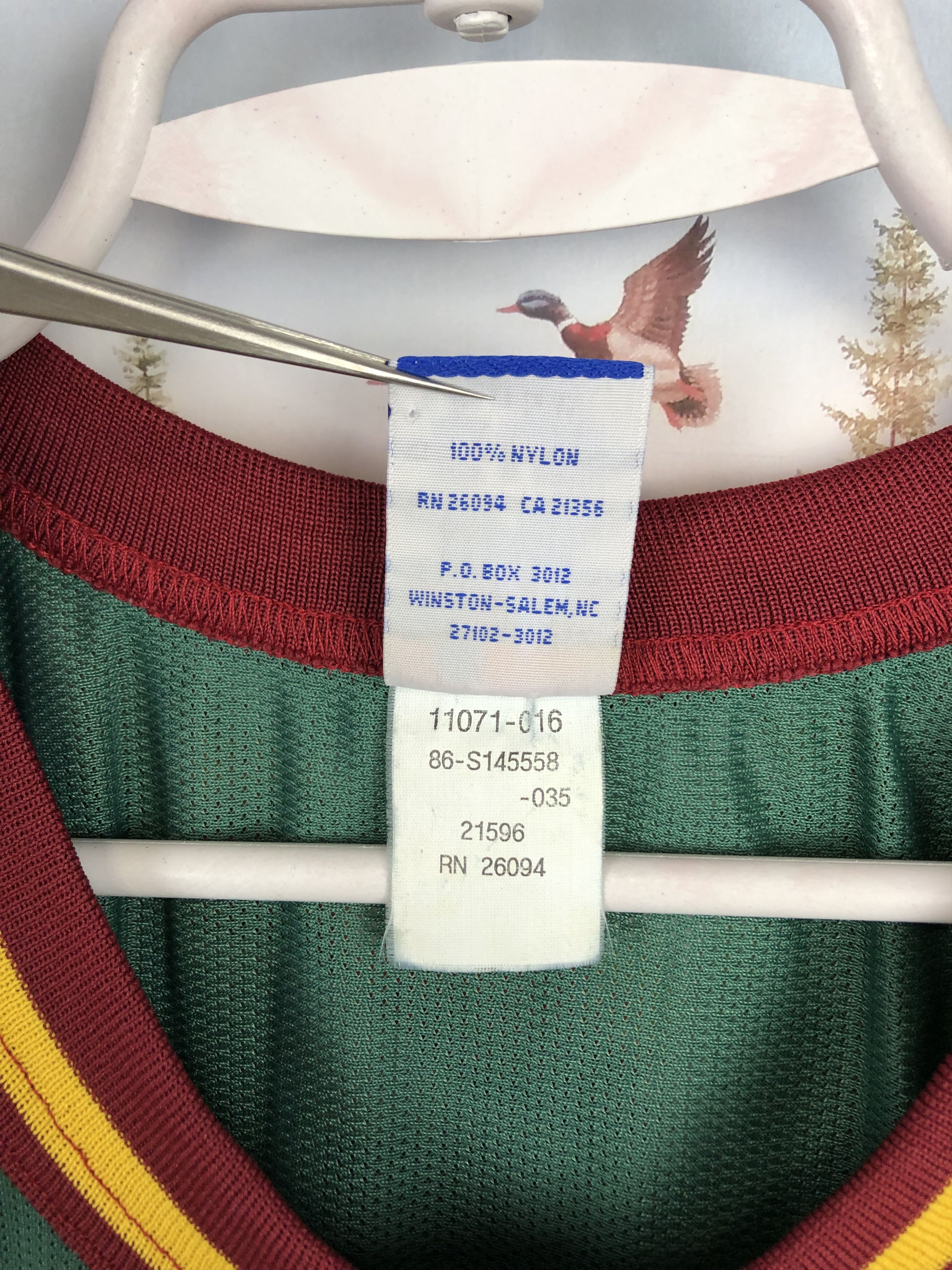 Champion × NBA × Vintage Vintage Kemp Champion Seattle Super Sonics NBA Jersey Signed Size US L / EU 52-54 / 3 - 6 Thumbnail