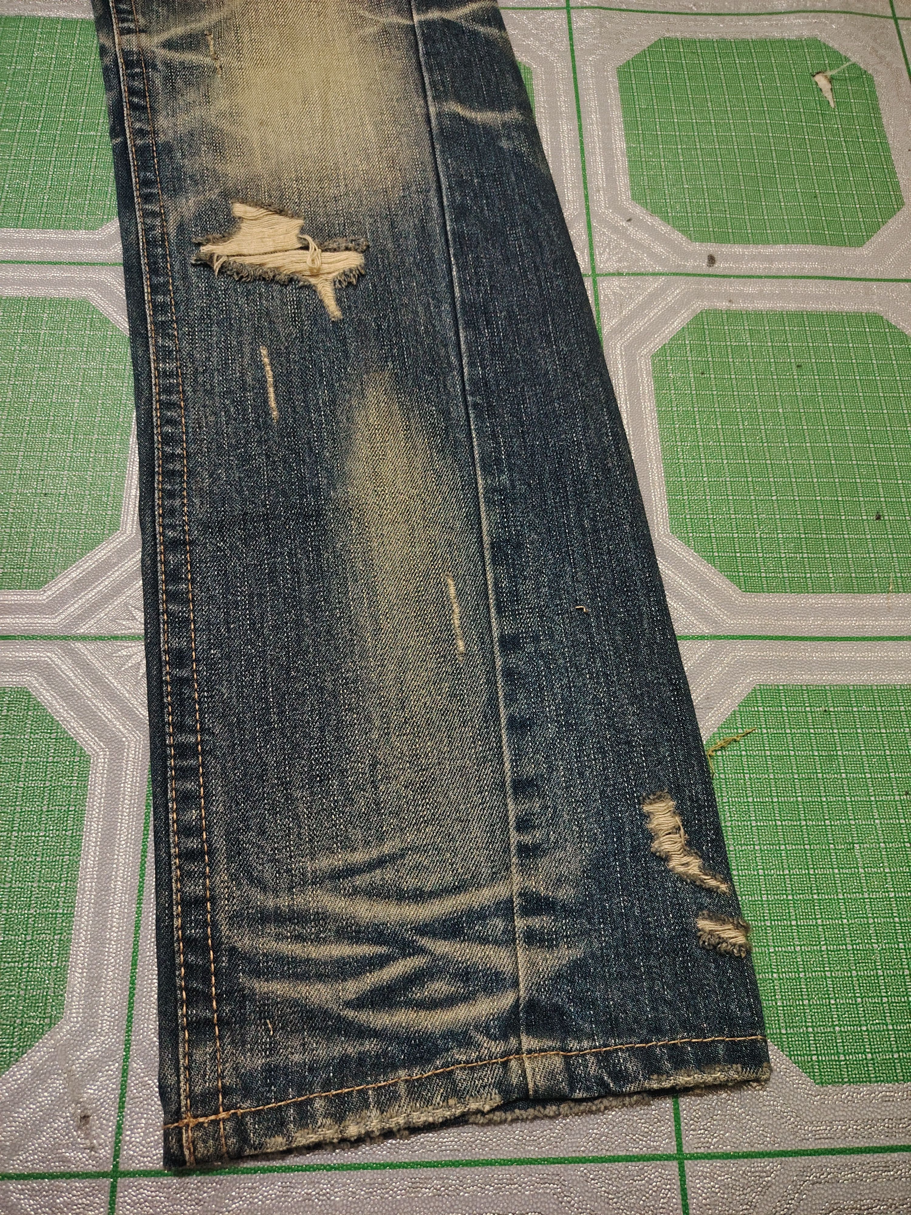 If Six Was Nine Distressed Thrashed The Blue Skin Studded Jeans Size US 30 / EU 46 - 12 Thumbnail