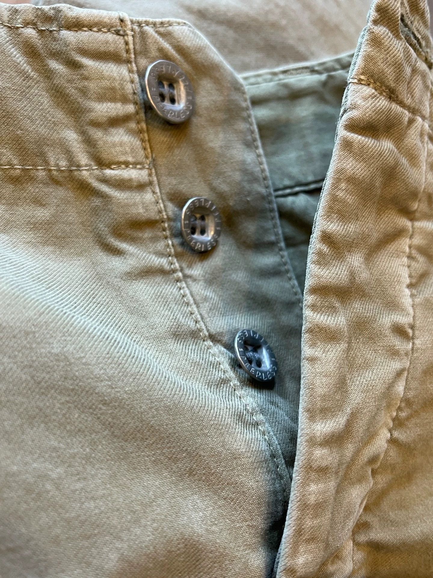 Visvim VISVIM 23AW FIELD ChinoPants DMGD Khaki 43-44 MINT Size US 34 / EU 50 - 8 Thumbnail