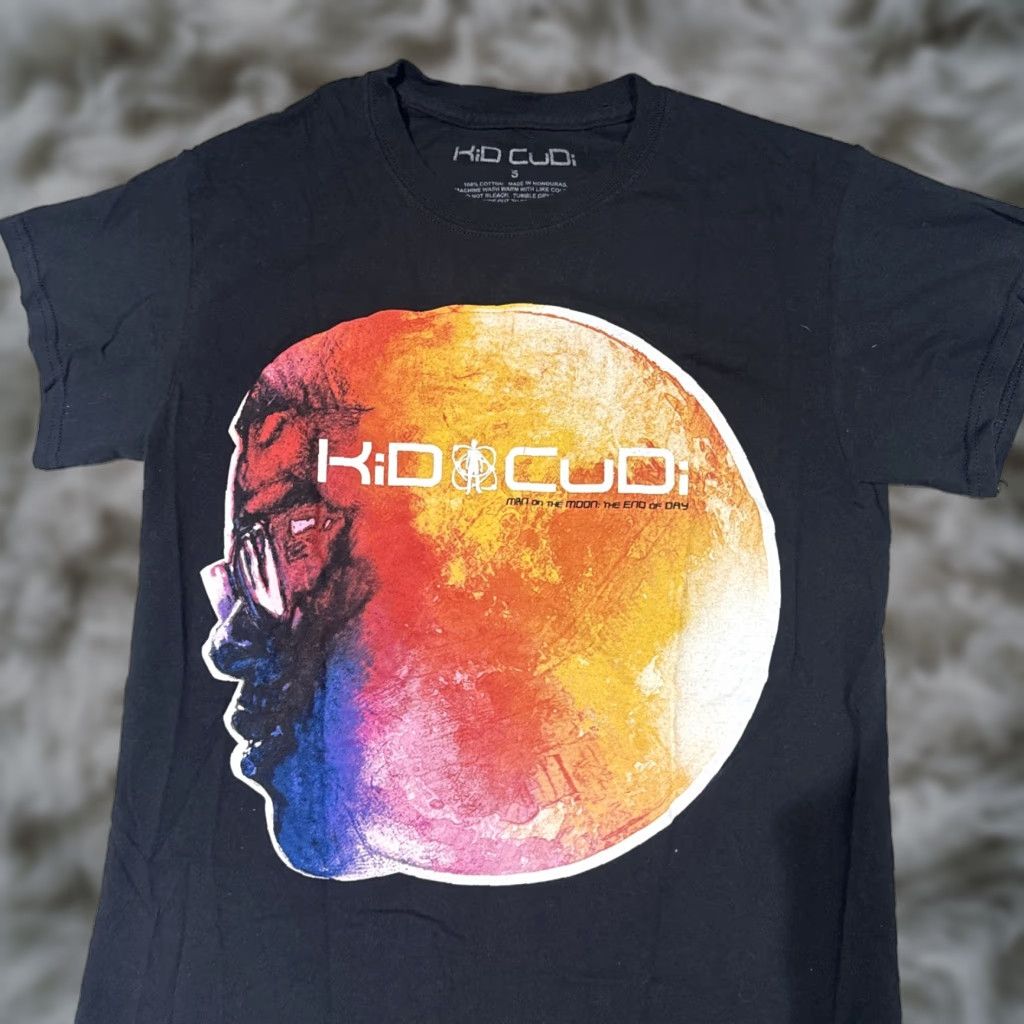 Vintage Kid Cudi T Shirt Mens Small Black Man On The Moon: The End Of Day Graphic Size US S / EU 44-46 / 1 - 1 Thumbnail