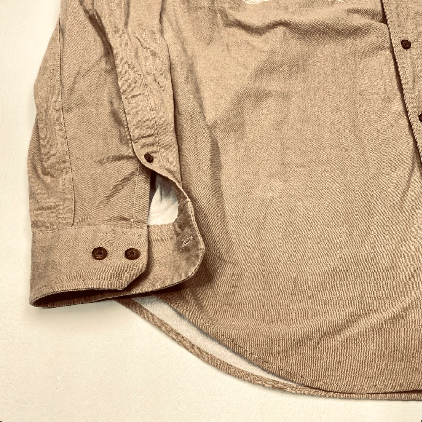 Croft & Barrow Croft Barrow Shirt Mens Large Wolf Pack Mountains Tan 100% Cotton Button-Up Casual Long Sleeve Size US L / EU 52-54 / 3 - 3 Thumbnail