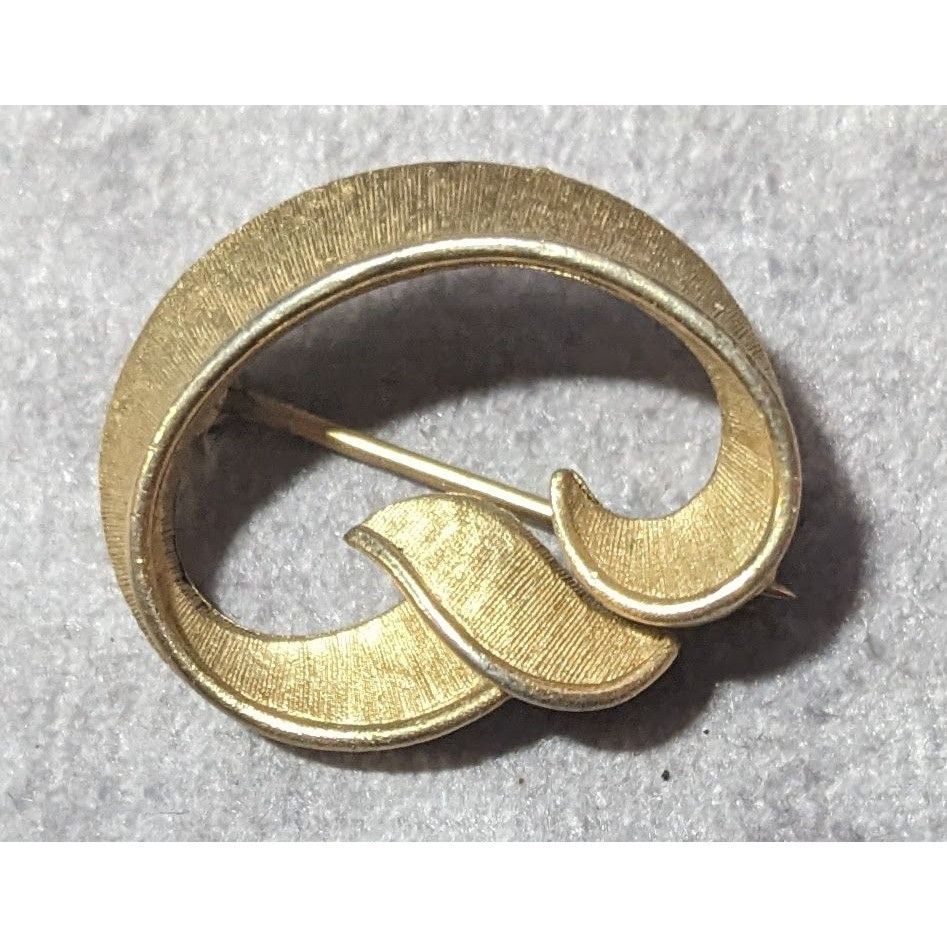 Other Trifari Vintage Art Deco Gold Tone Textured Brooch Size ONE SIZE - 3 Thumbnail