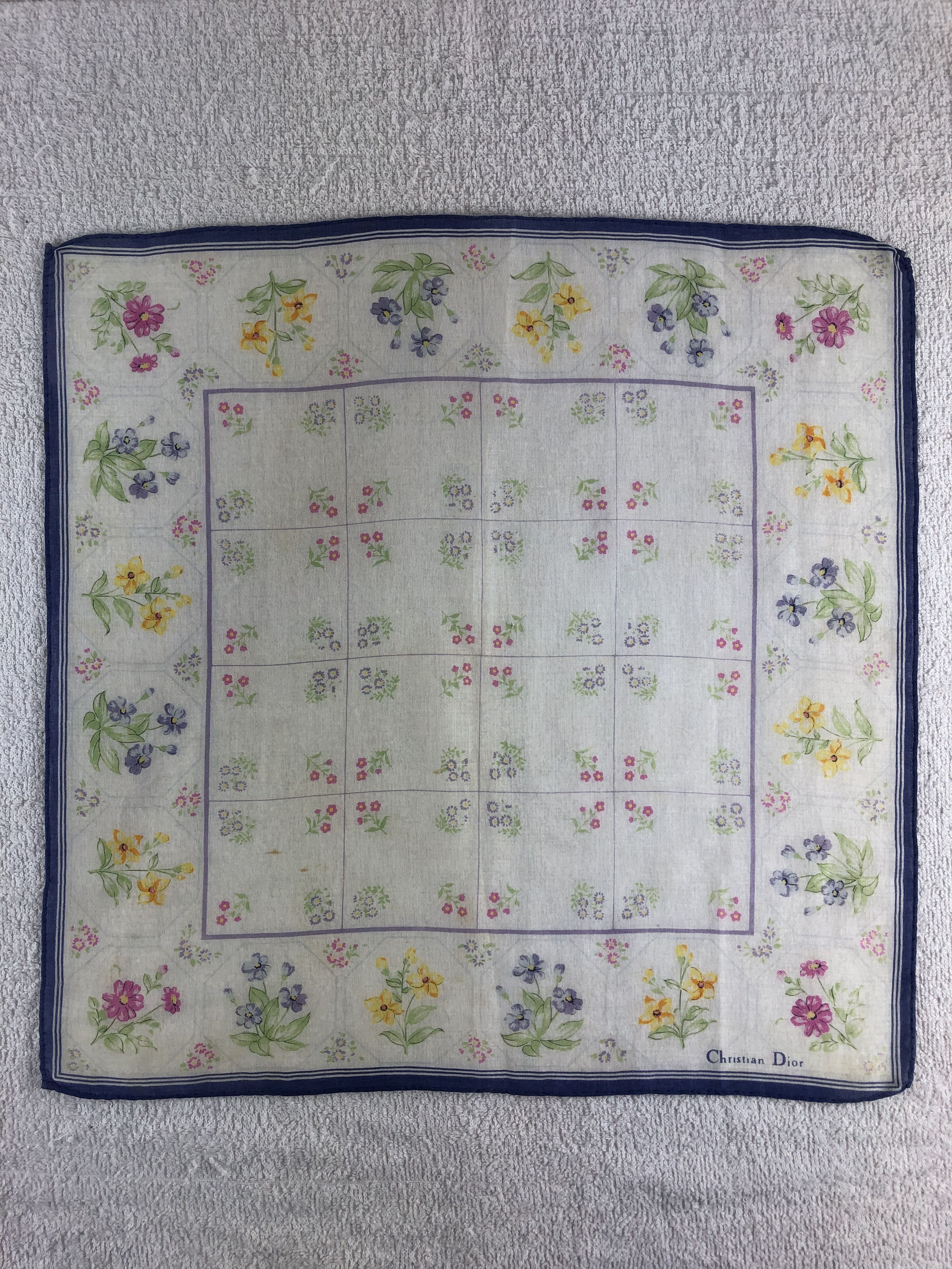 Vintage Christian Dior Handkerchief / Bandana / Neckerchief C269 Size ONE SIZE - 3 Thumbnail