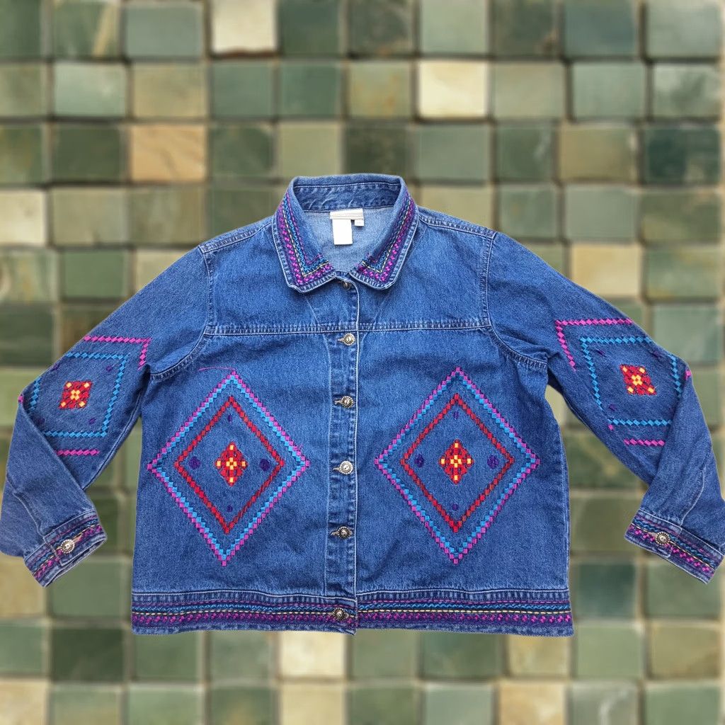 Coldwater Creek VTG Coldwater Creek Embroidered Denim Jacket Southwestern Aztec Tribal Geometric Pattern Blue Women Jacket PL Petite Size Short Sleeve" Size L / US 10 / IT 46 - 1 Thumbnail