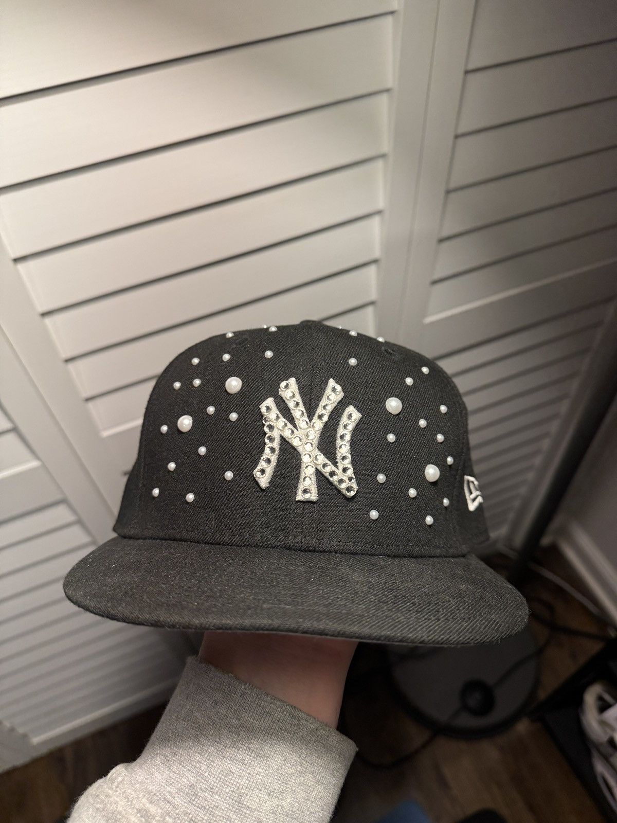Other NY Yankees Pearl Fitted (Not an Influencer) Size ONE SIZE - 1 Thumbnail