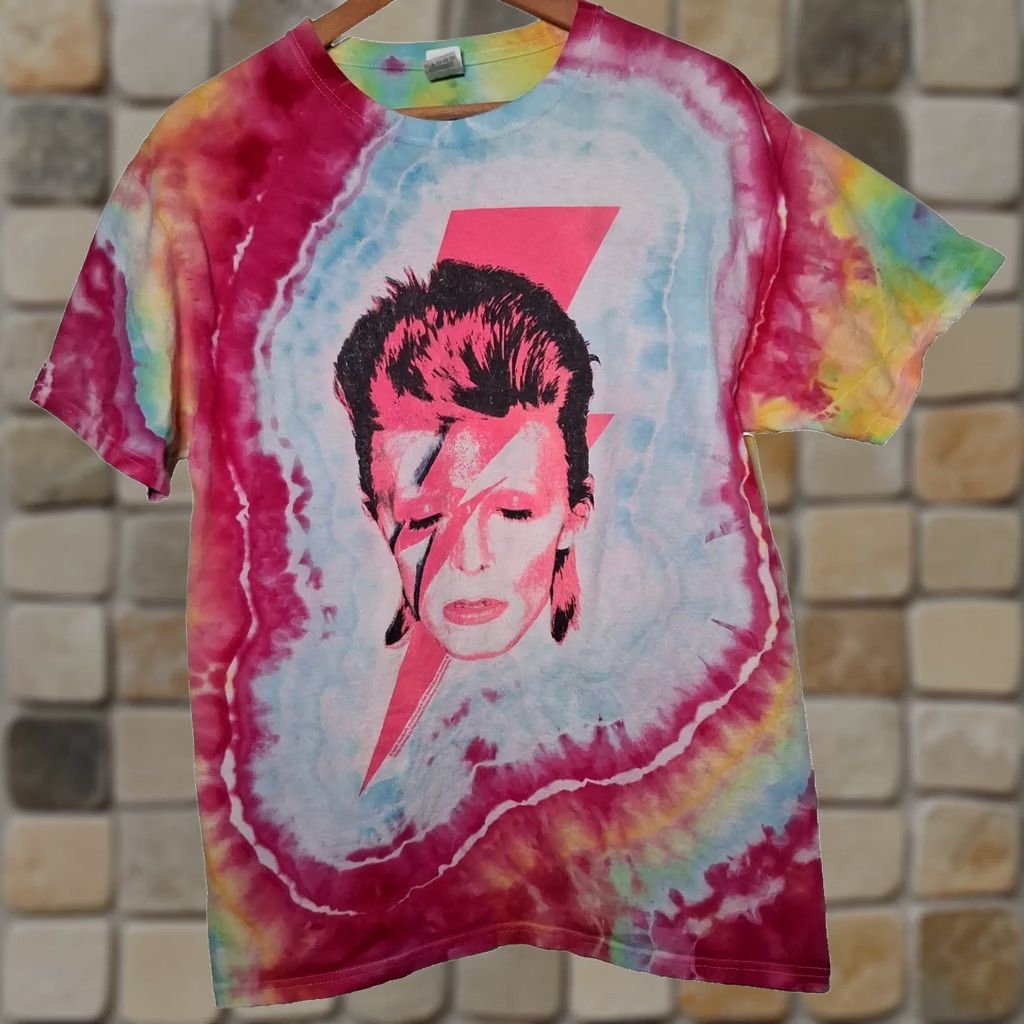 Fruit Of The Loom David Bowie Tie Dye Shirt Music Ziggy Stardust Graphic Pink Blue Yellow Medium Mens Size US M / EU 48-50 / 2 - 1 Thumbnail
