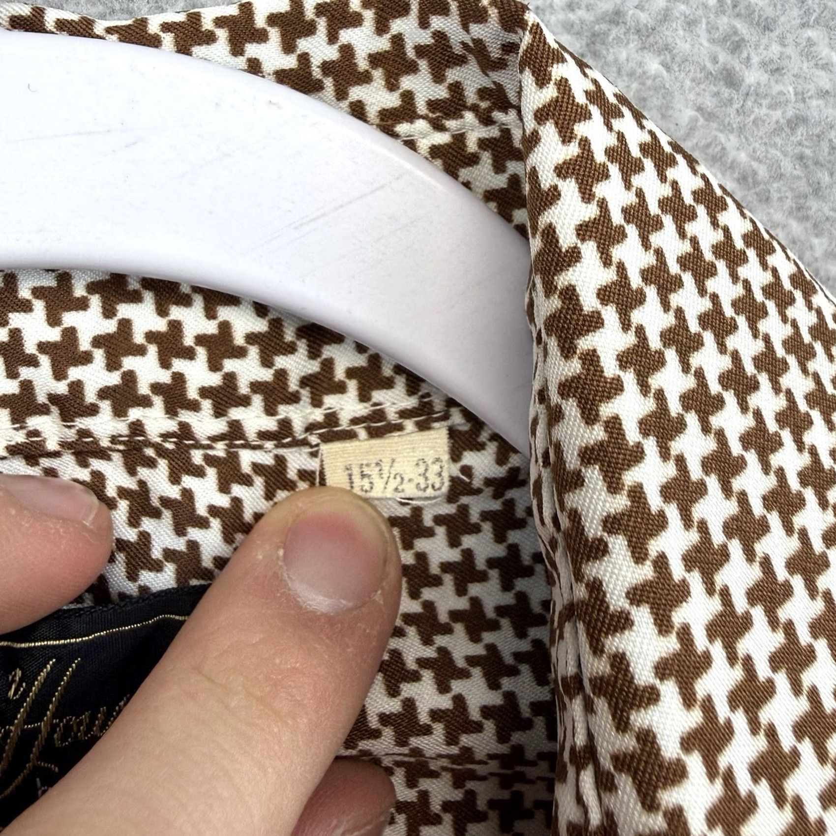 Van Heusen VINTAGE Van Heusen Shirt Mens M Brown Floral Geometric 70s Retro Button-Up Long Sleeve Collared Size US M / EU 48-50 / 2 - 5 Thumbnail
