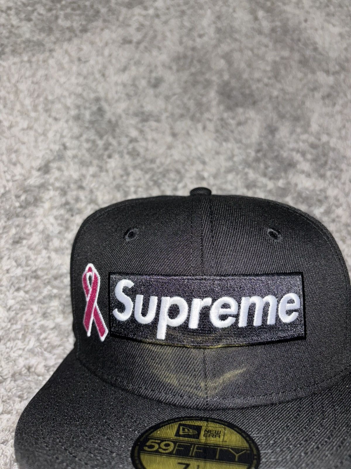 Supreme Supreme Breast Cancer Awareness New Era Fitted Size ONE SIZE - 2 Thumbnail