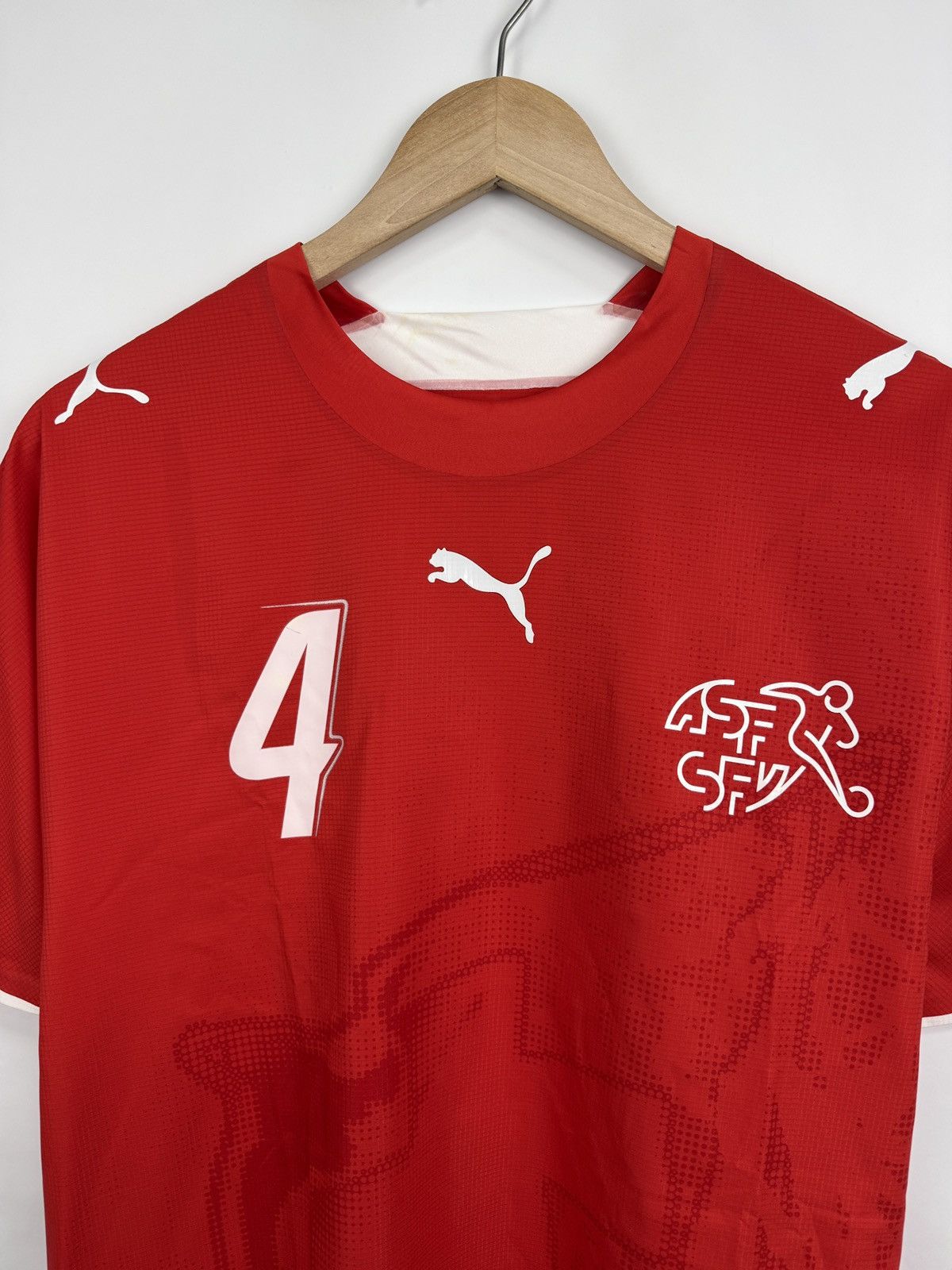Puma 🇨🇭Vintage 2006 Puma Switzerland Suisse Soccer Jersey Senderos Size US XL / EU 56 / 4 - 4 Thumbnail