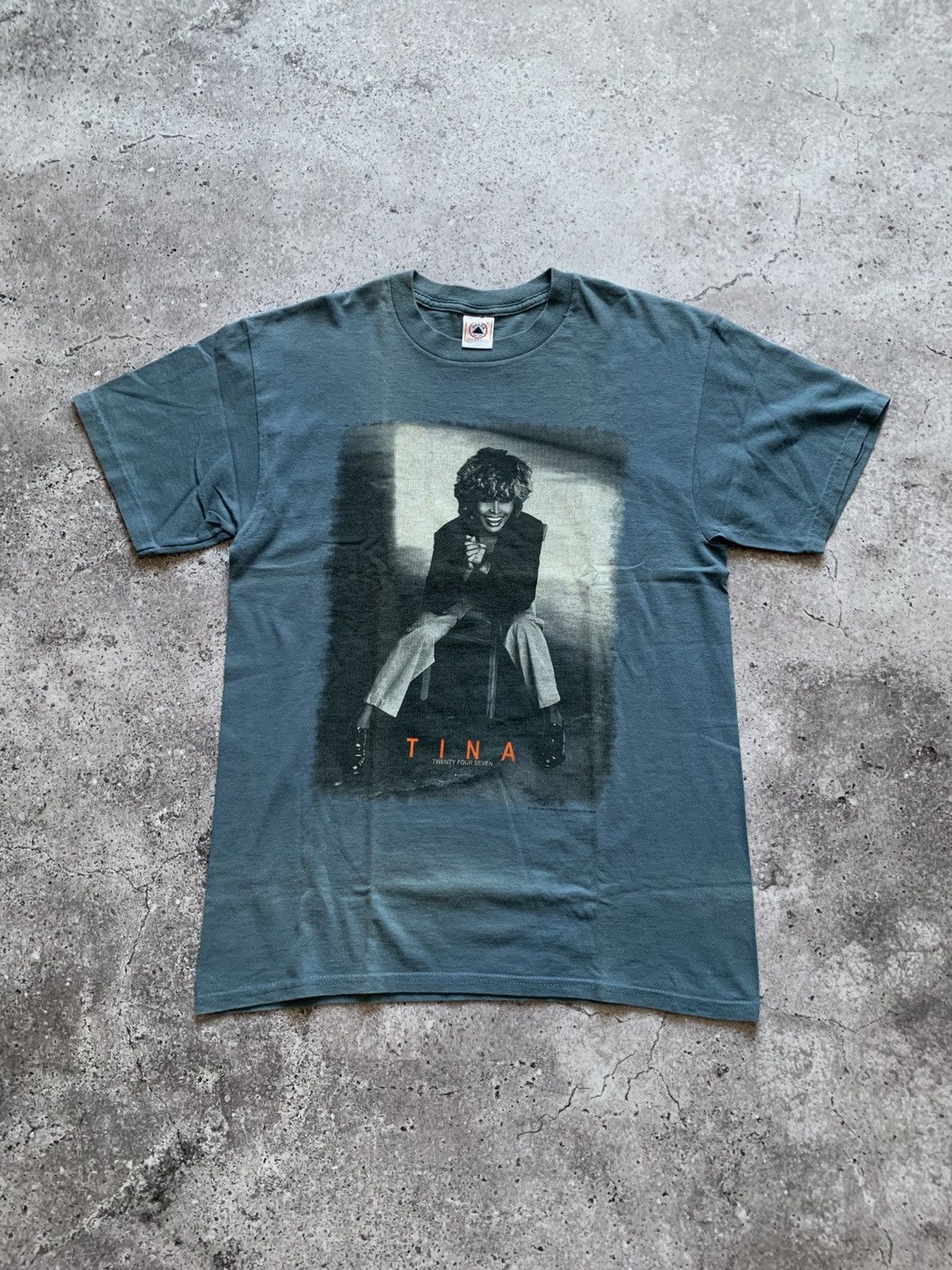 Band Tees 🔥VINTAGE TINA TURNER TWENTY FOUR SEVEN 2000 TOUR T-SHIRT Size US M / EU 48-50 / 2 - 2 Thumbnail