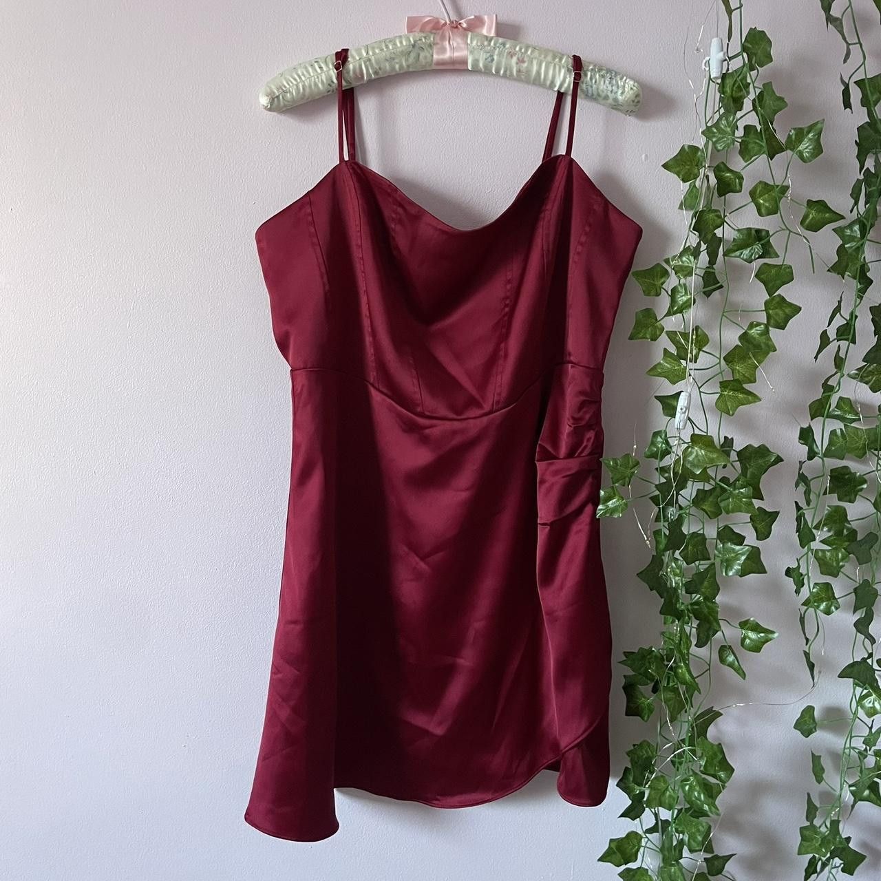 Other Elodie Red Satin Mini Dress Size L Size L / US 10 / IT 46 - 2 Thumbnail