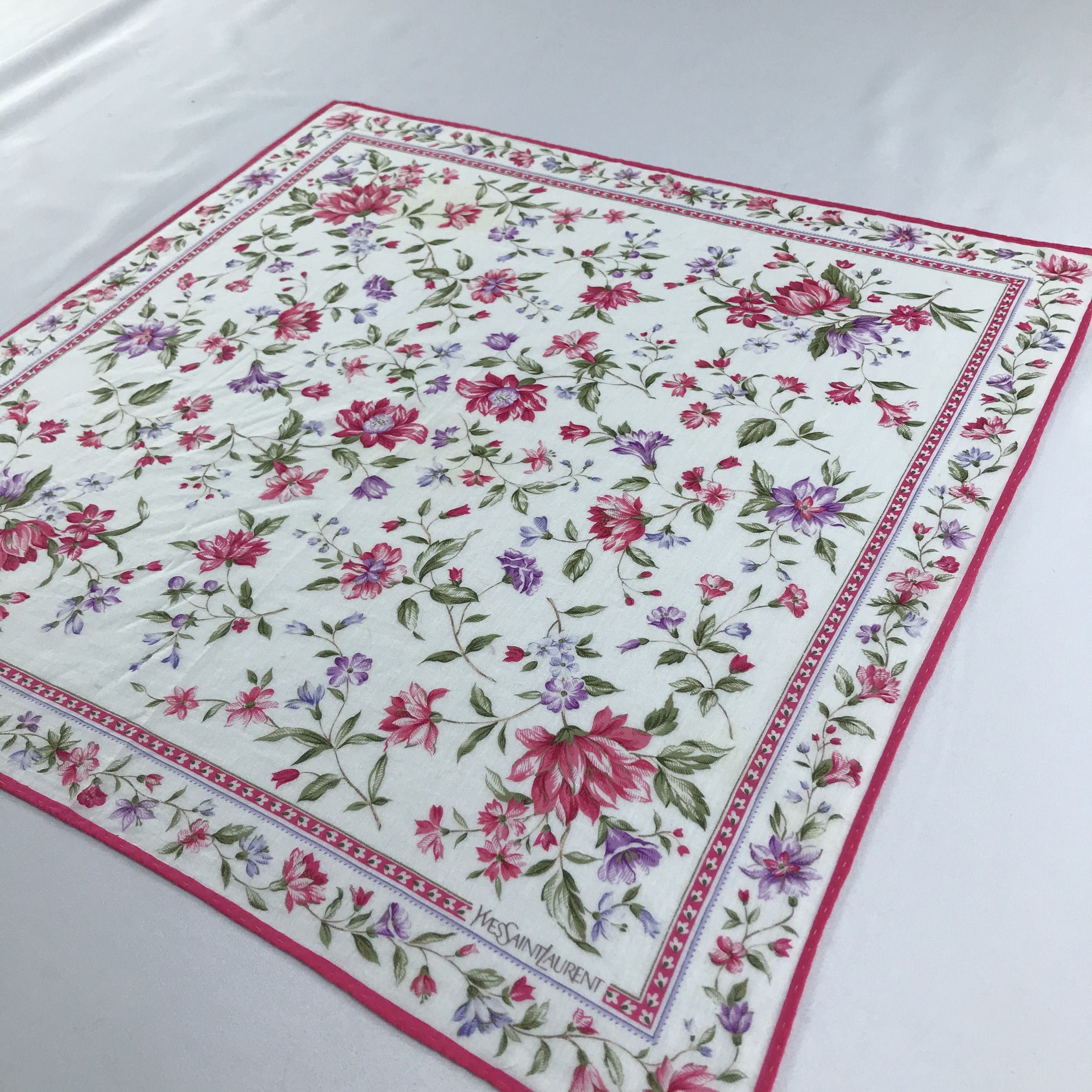 Yves Saint Laurent Yves Saint Laurent Handkerchief Neckerchief Bandana H880 Size ONE SIZE - 4 Thumbnail