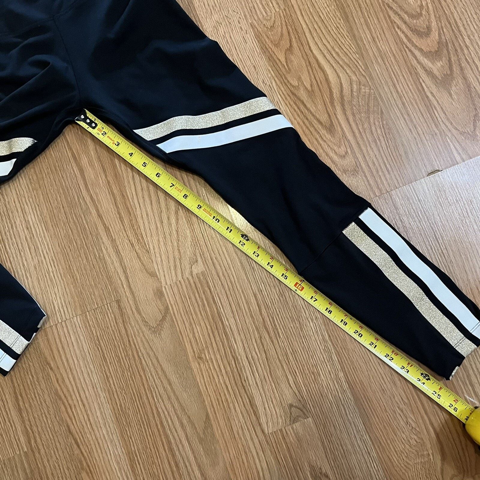Nike Nike Dri-Fit NWT Women's Black Gold Striped Leggings Sz S Size 26" / US 2 / IT 38 - 8 Thumbnail